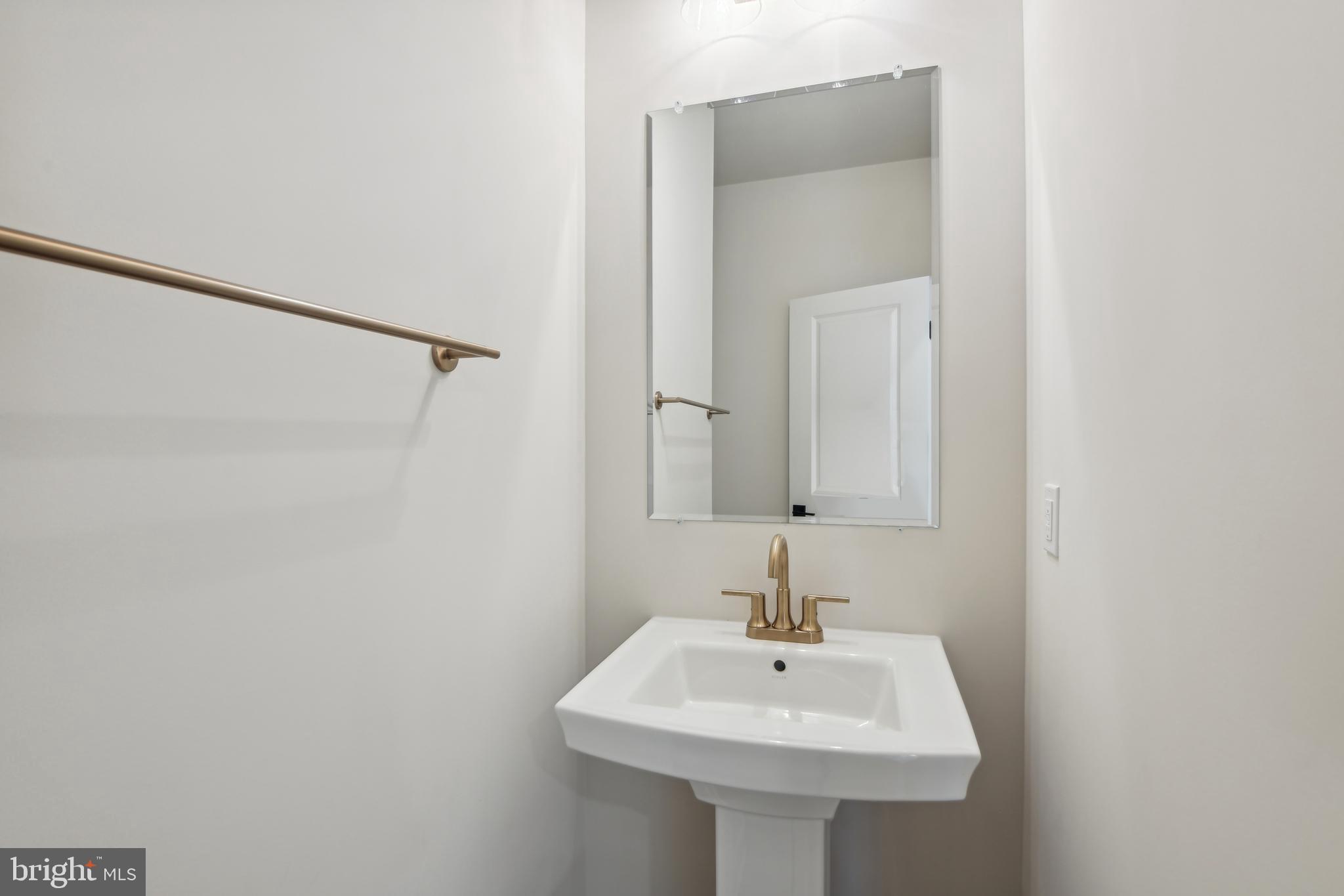 FAIRWAY ESTATES - Residential