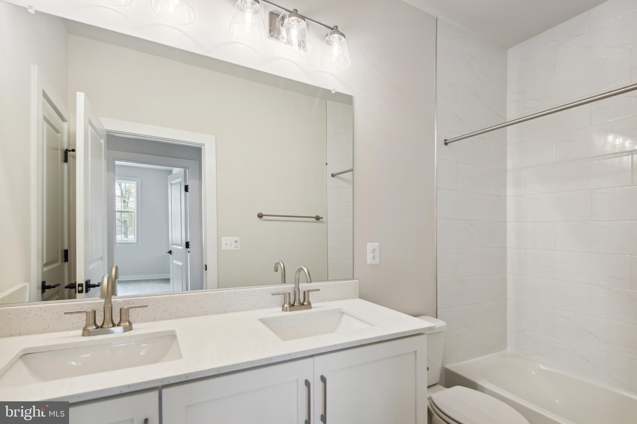 FAIRWAY ESTATES - Residential