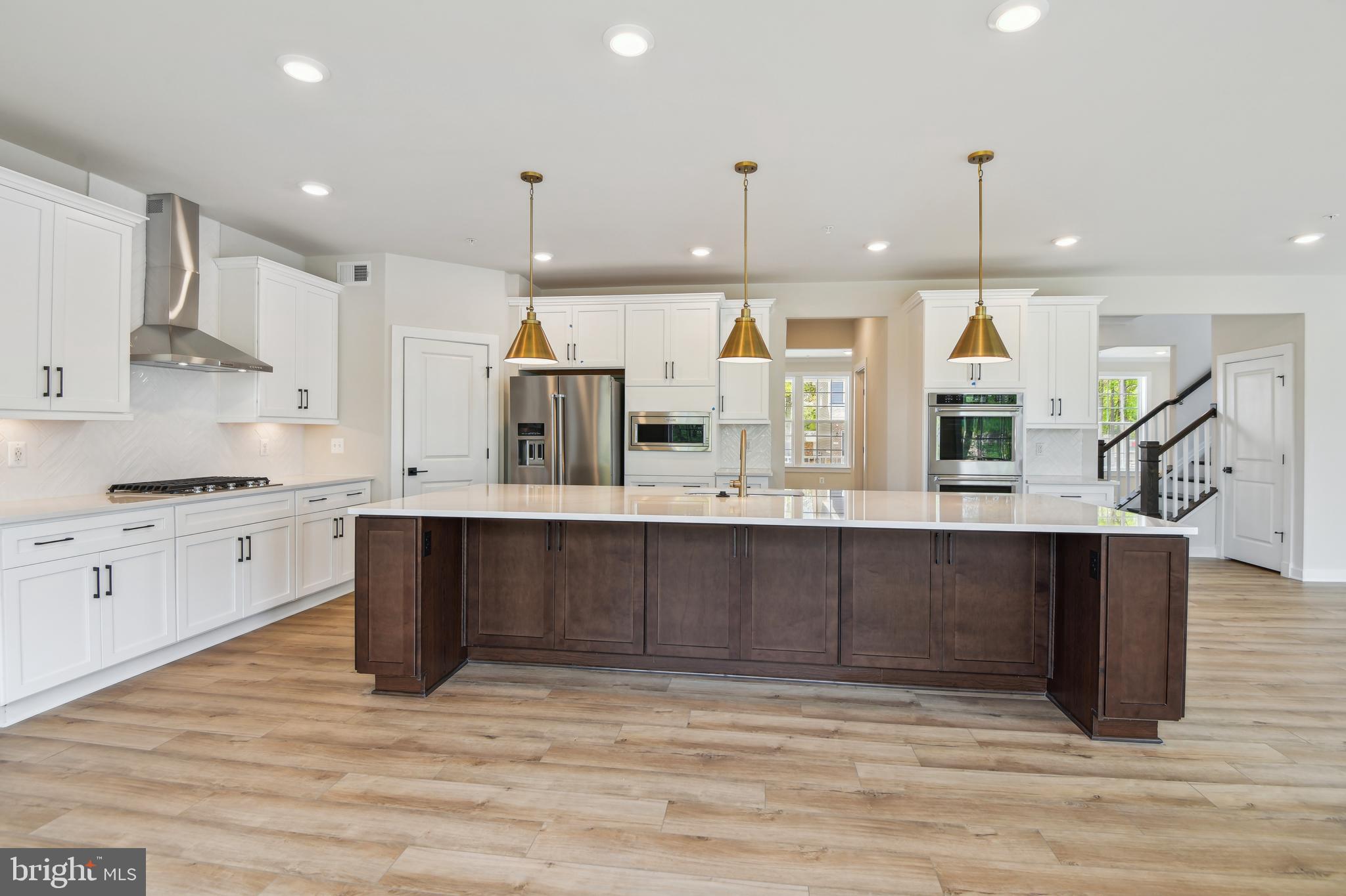 FAIRWAY ESTATES - Residential