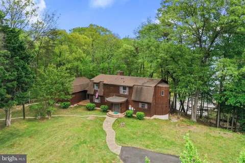 133 Jenkins Point Road, Montross, VA MLS: VAWE2008702