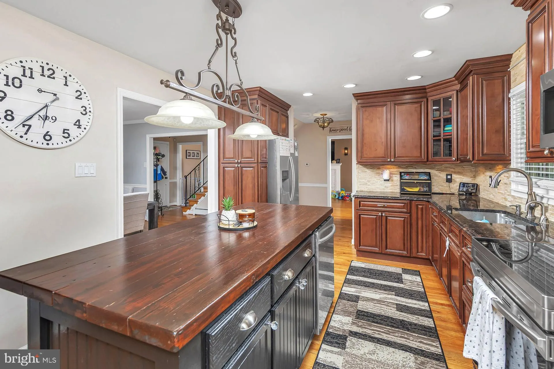 Wenonah, New Jersey 08090, United States, 4 Bedrooms Bedrooms, ,3 BathroomsBathrooms,Residential,Active,203919