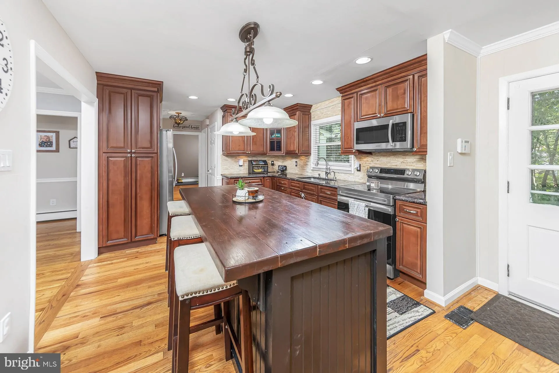 Wenonah, New Jersey 08090, United States, 4 Bedrooms Bedrooms, ,3 BathroomsBathrooms,Residential,Active,203919