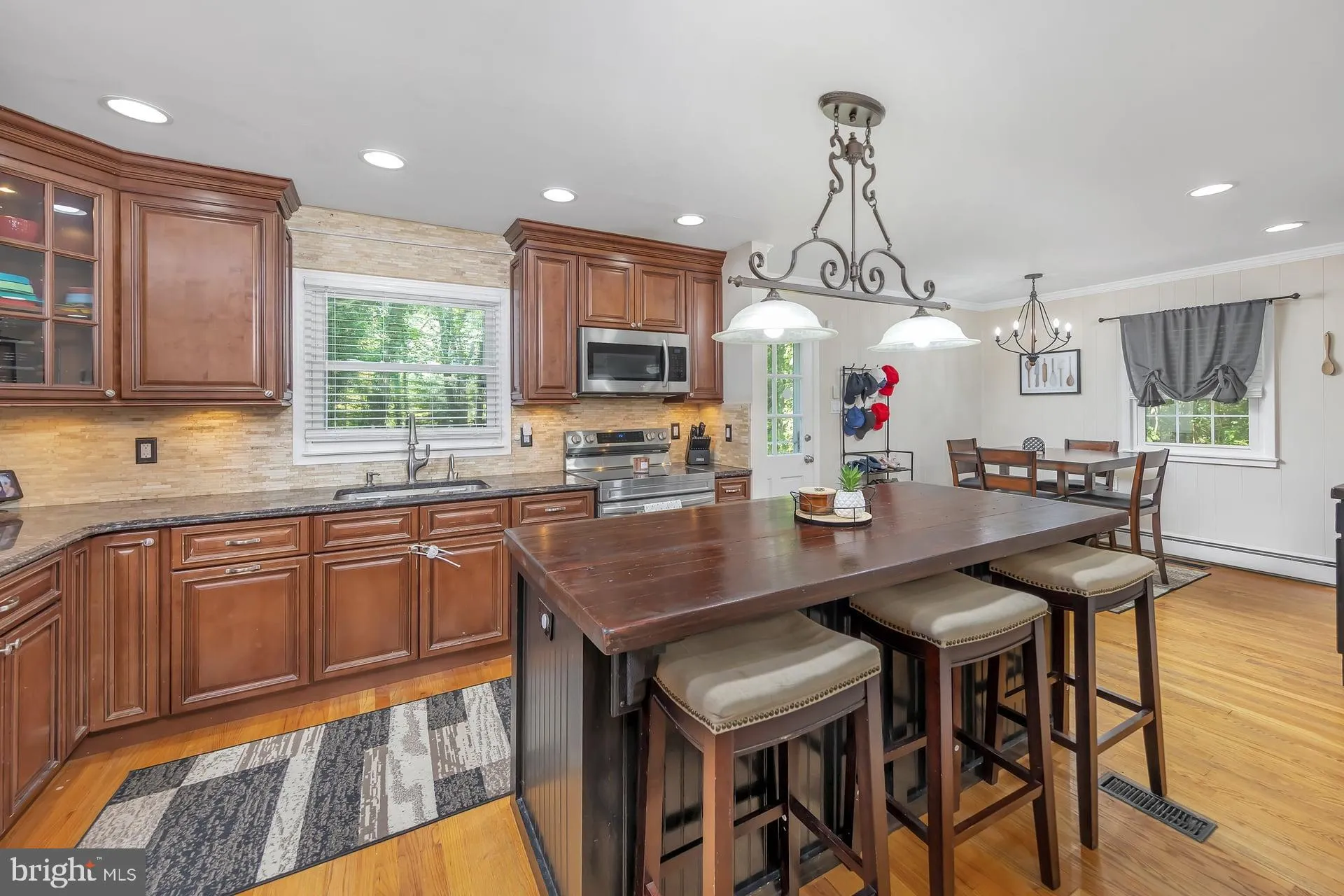 Wenonah, New Jersey 08090, United States, 4 Bedrooms Bedrooms, ,3 BathroomsBathrooms,Residential,Active,203919