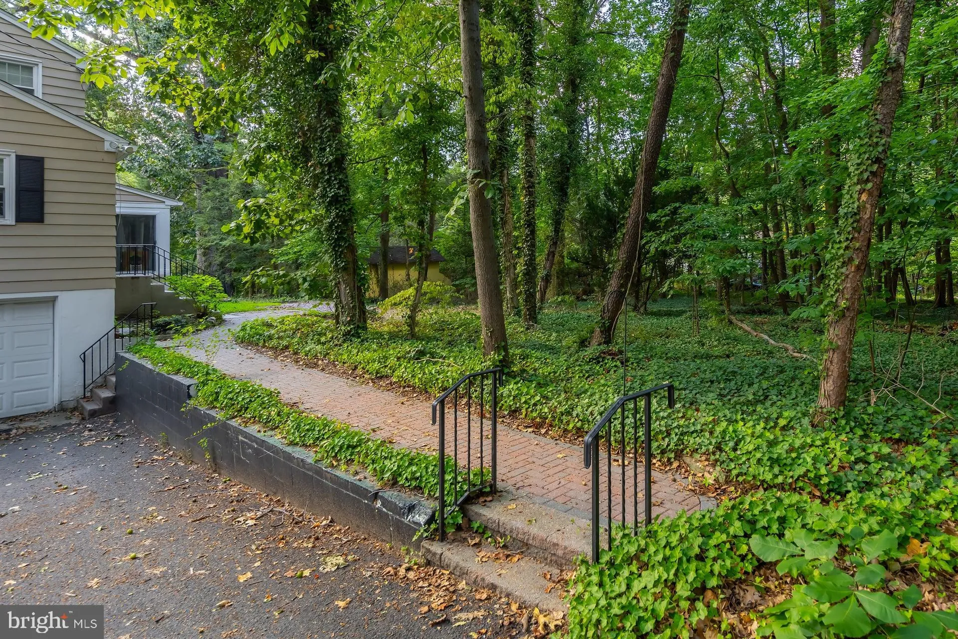 Wenonah, New Jersey 08090, United States, 4 Bedrooms Bedrooms, ,3 BathroomsBathrooms,Residential,Active,203919