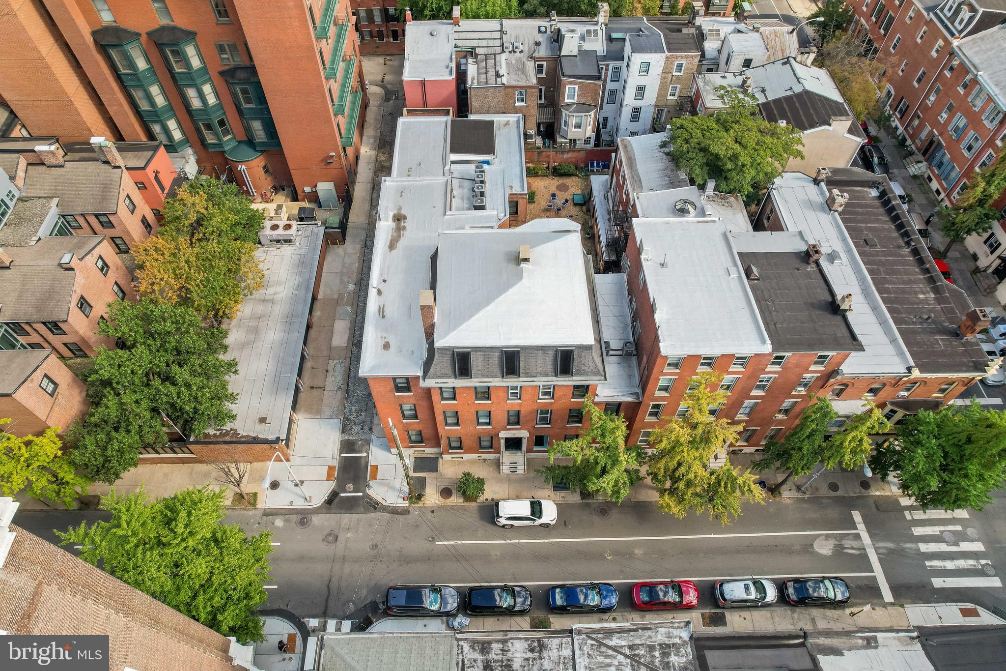 RITTENHOUSE SQUARE - Commercial Sale