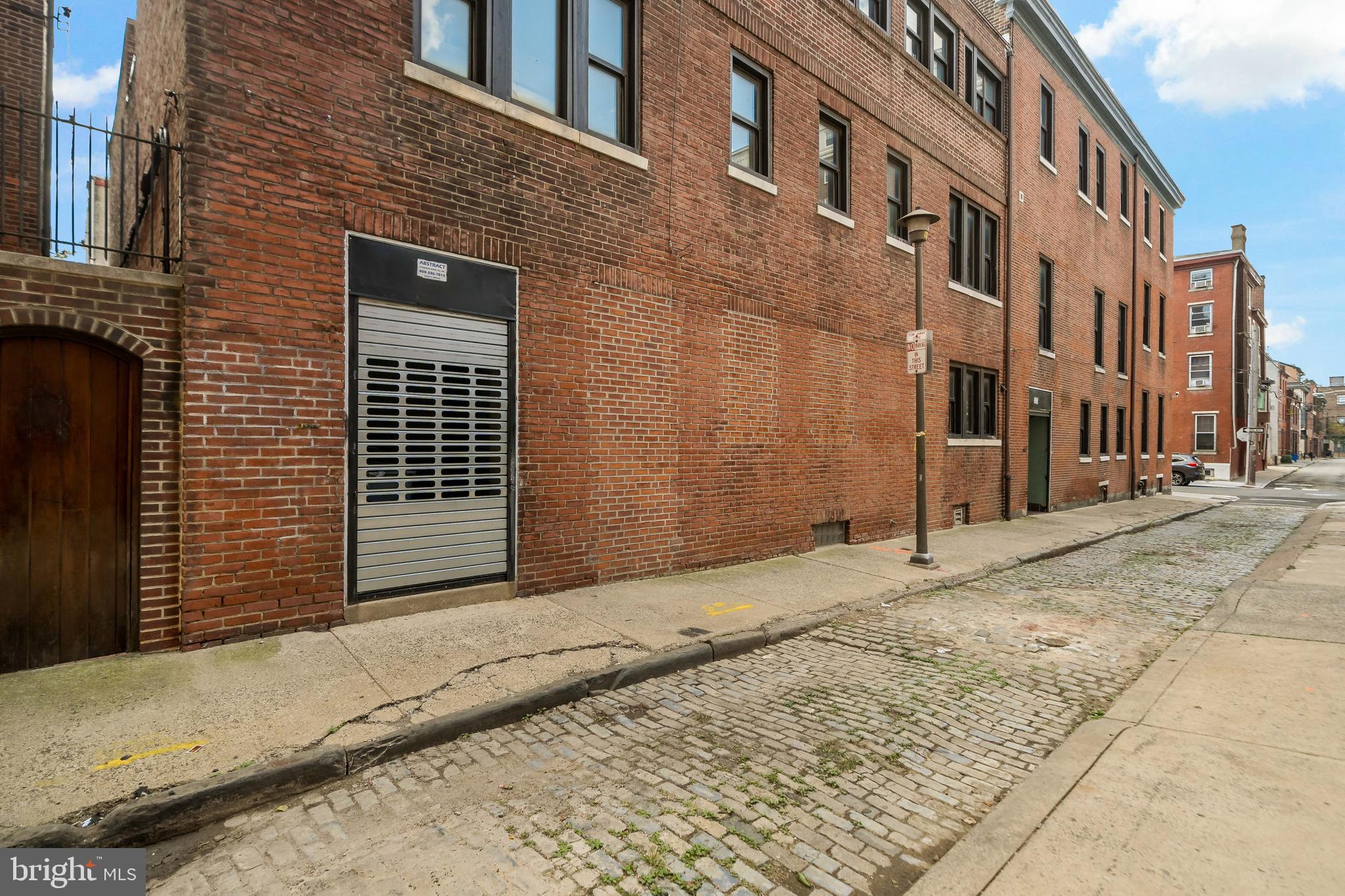 RITTENHOUSE SQUARE - Commercial Sale