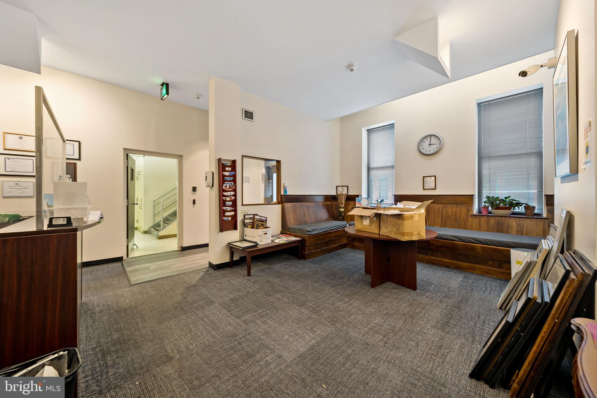 RITTENHOUSE SQUARE - Commercial Sale