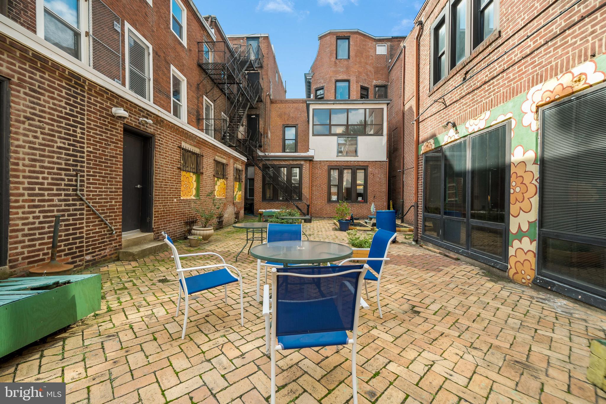 RITTENHOUSE SQUARE - Commercial Sale