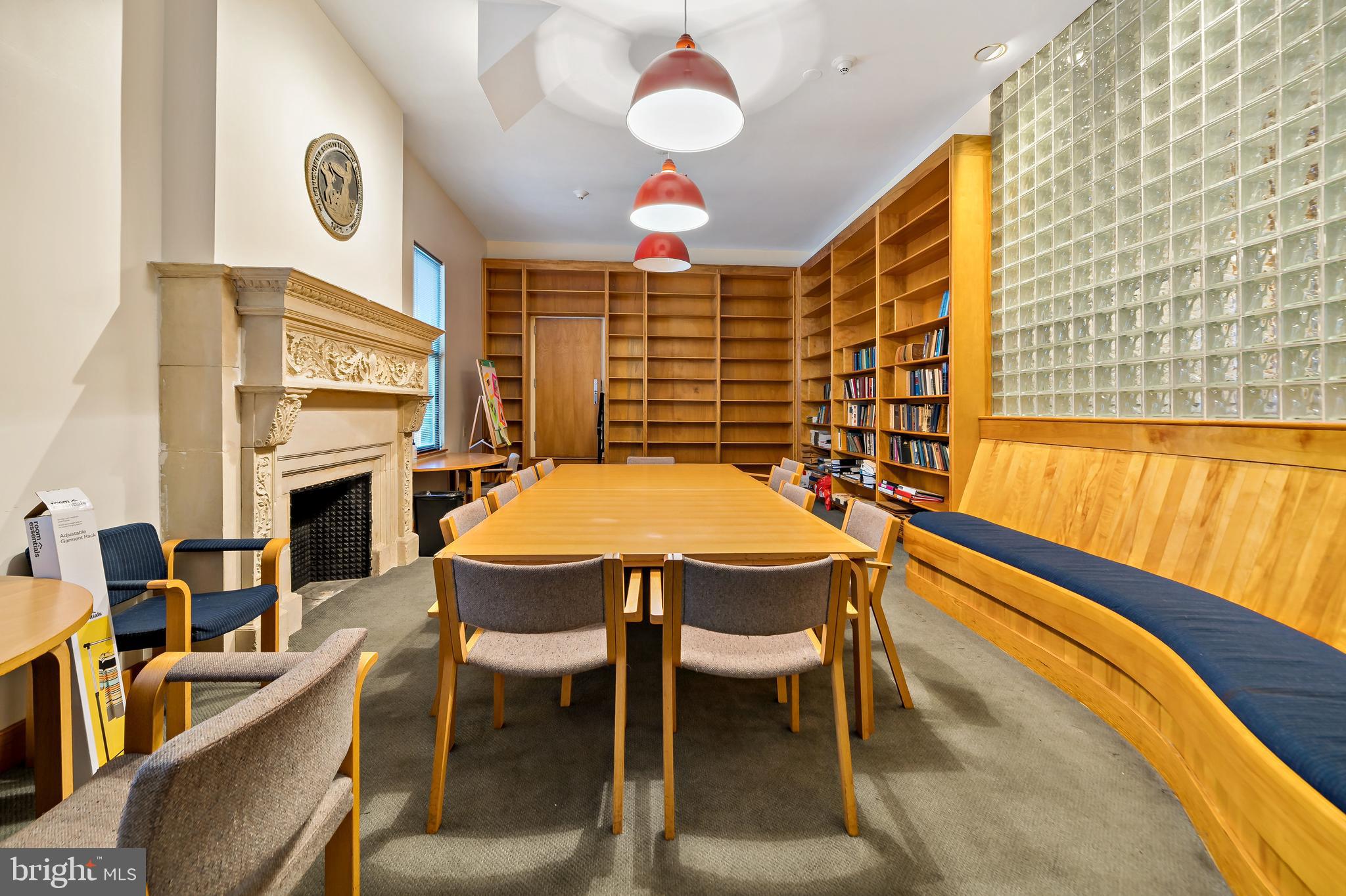 RITTENHOUSE SQUARE - Commercial Sale