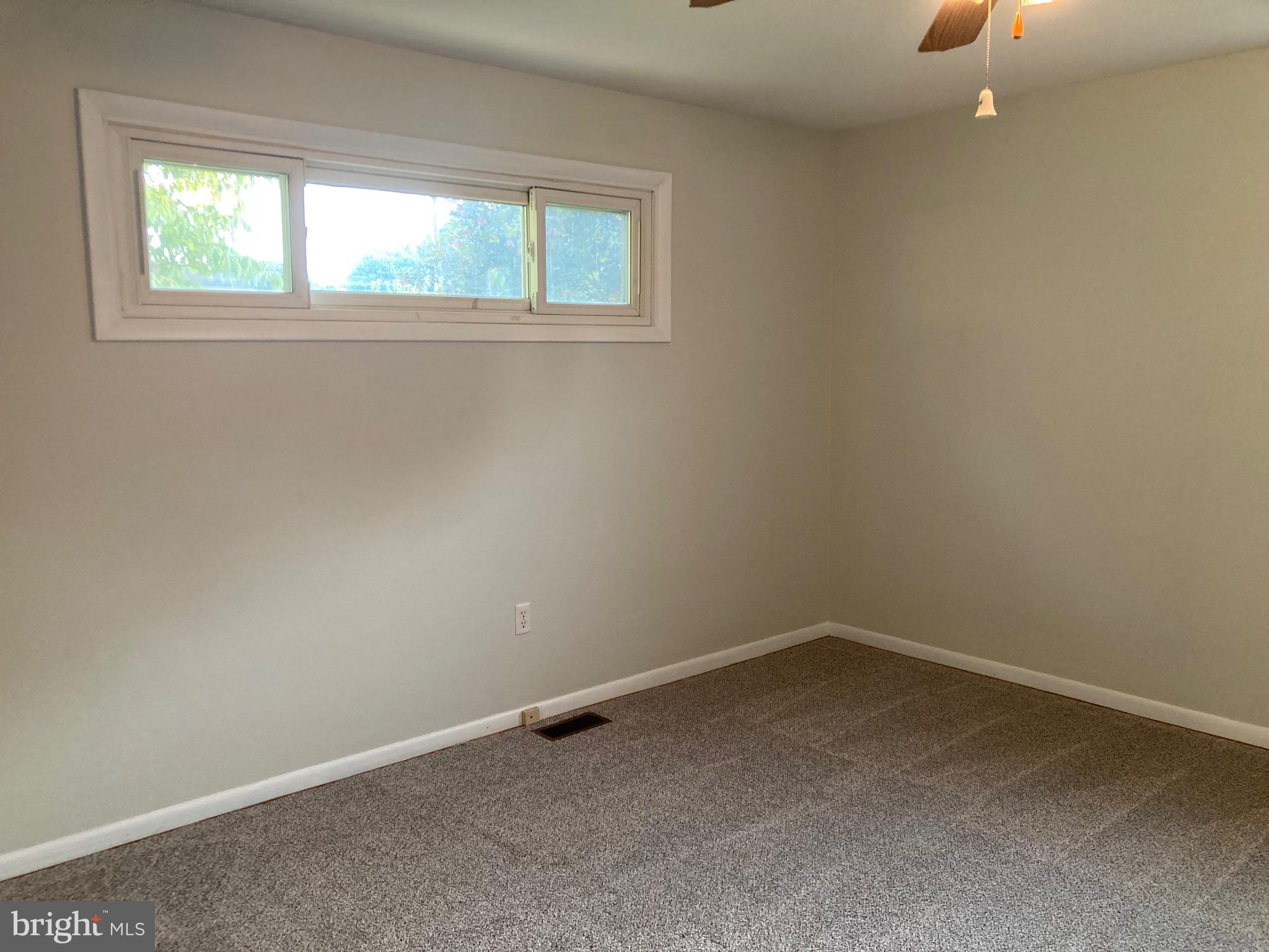 ORCHARD HILLS - Residential Lease