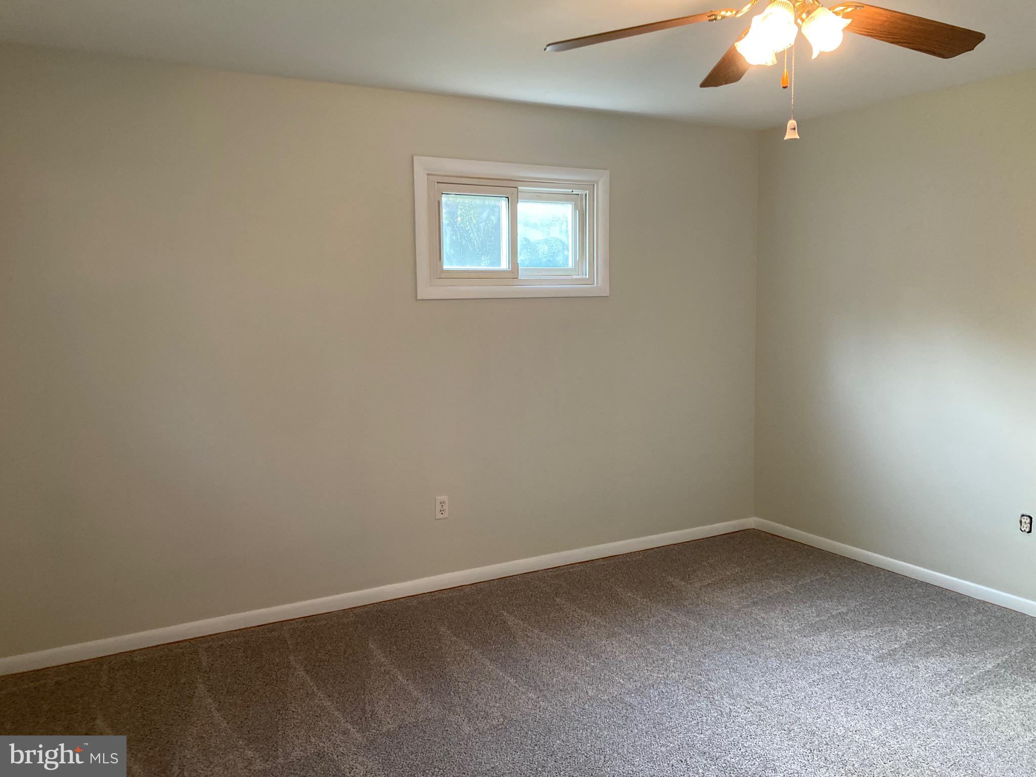 ORCHARD HILLS - Residential Lease