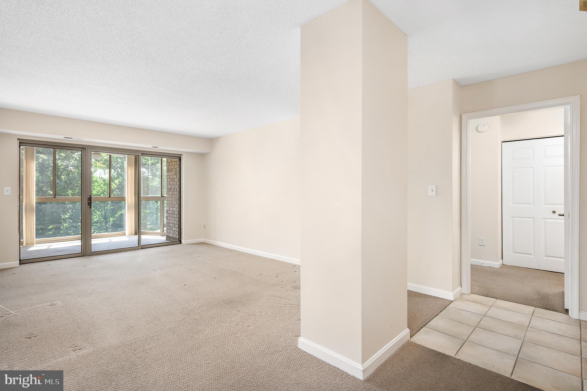LANSDOWNE WOODS - Residential