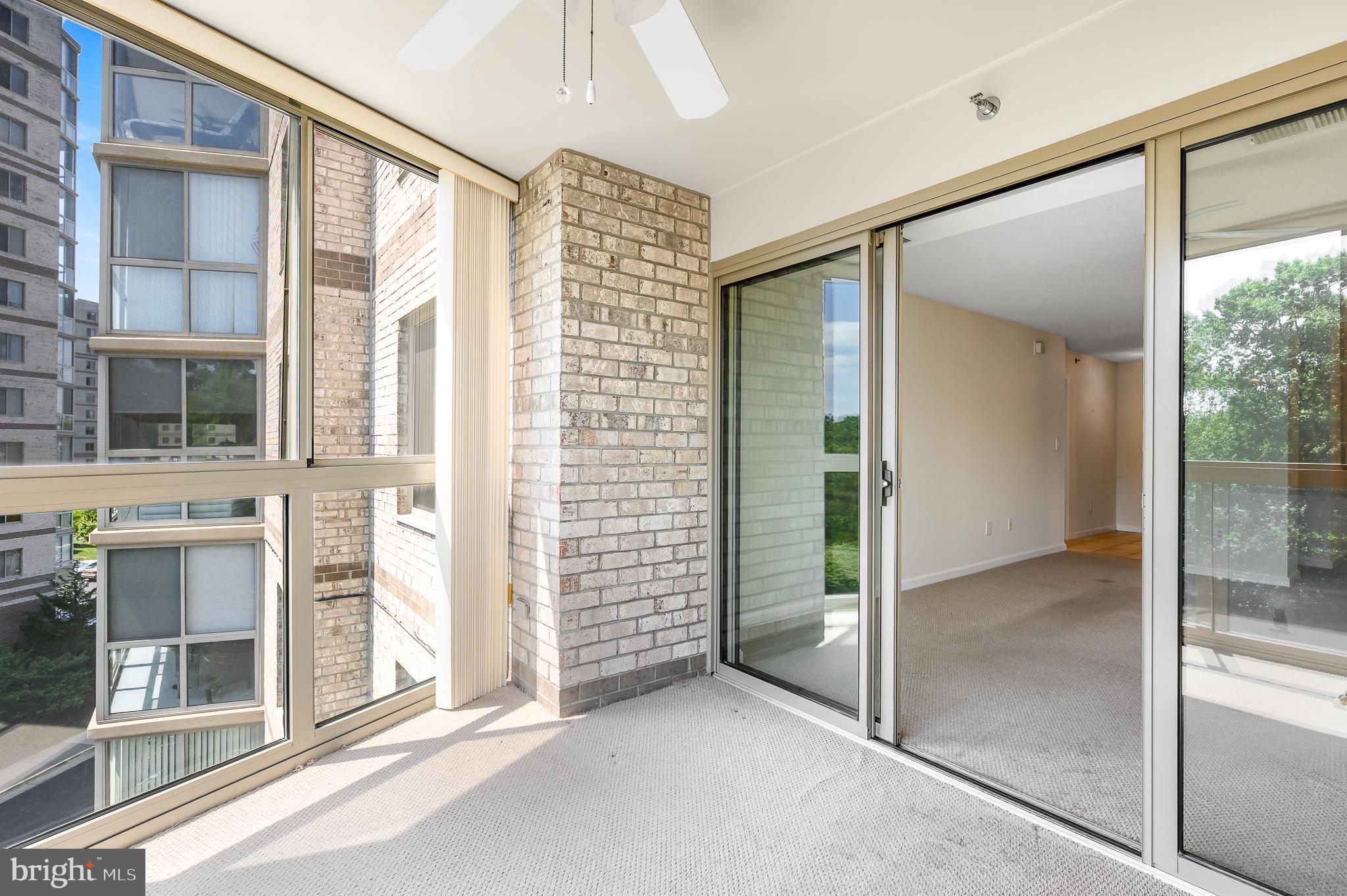 LANSDOWNE WOODS - Residential