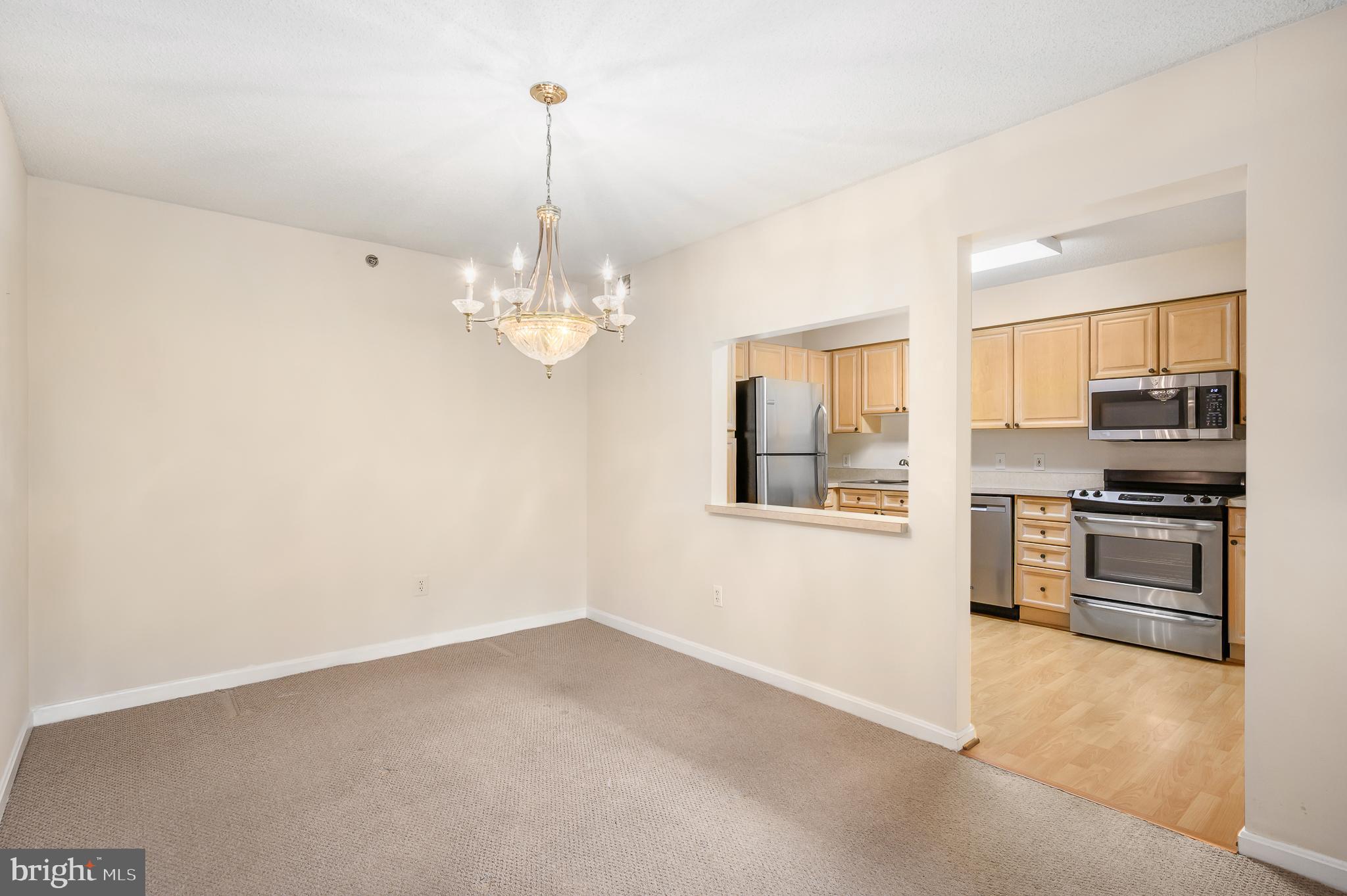 LANSDOWNE WOODS - Residential