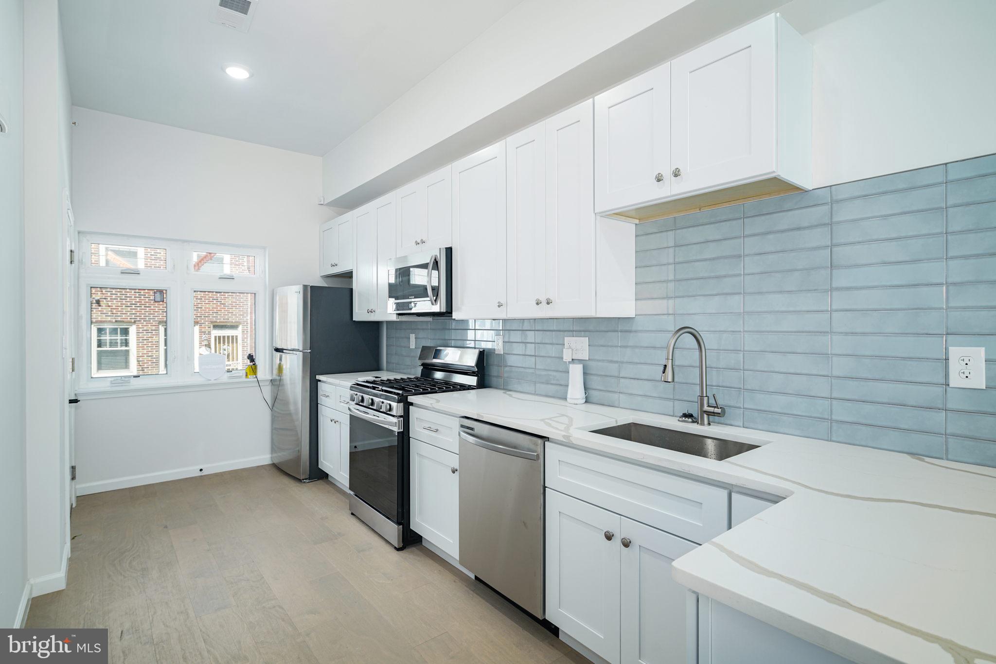 GRAYS FERRY - Residential Income