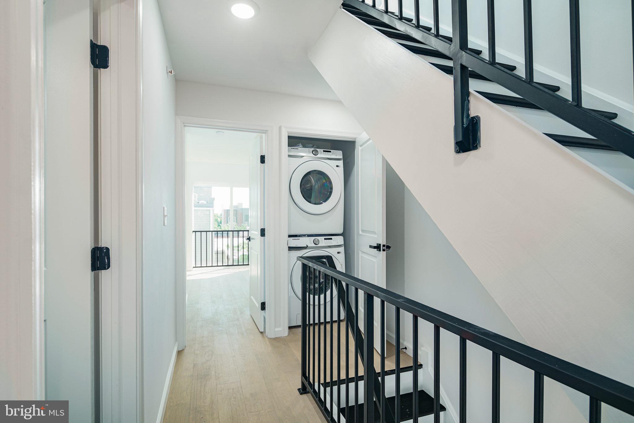 GRAYS FERRY - Residential Income