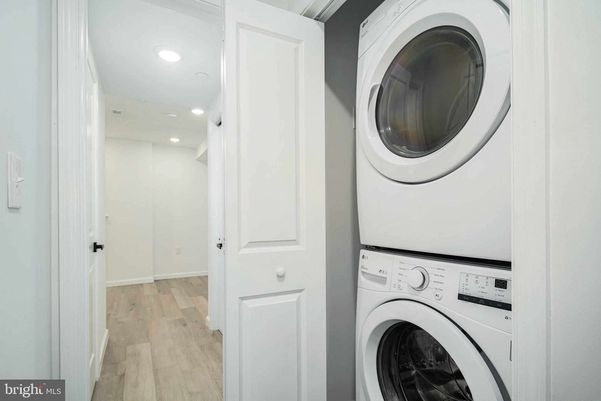 GRAYS FERRY - Residential Income