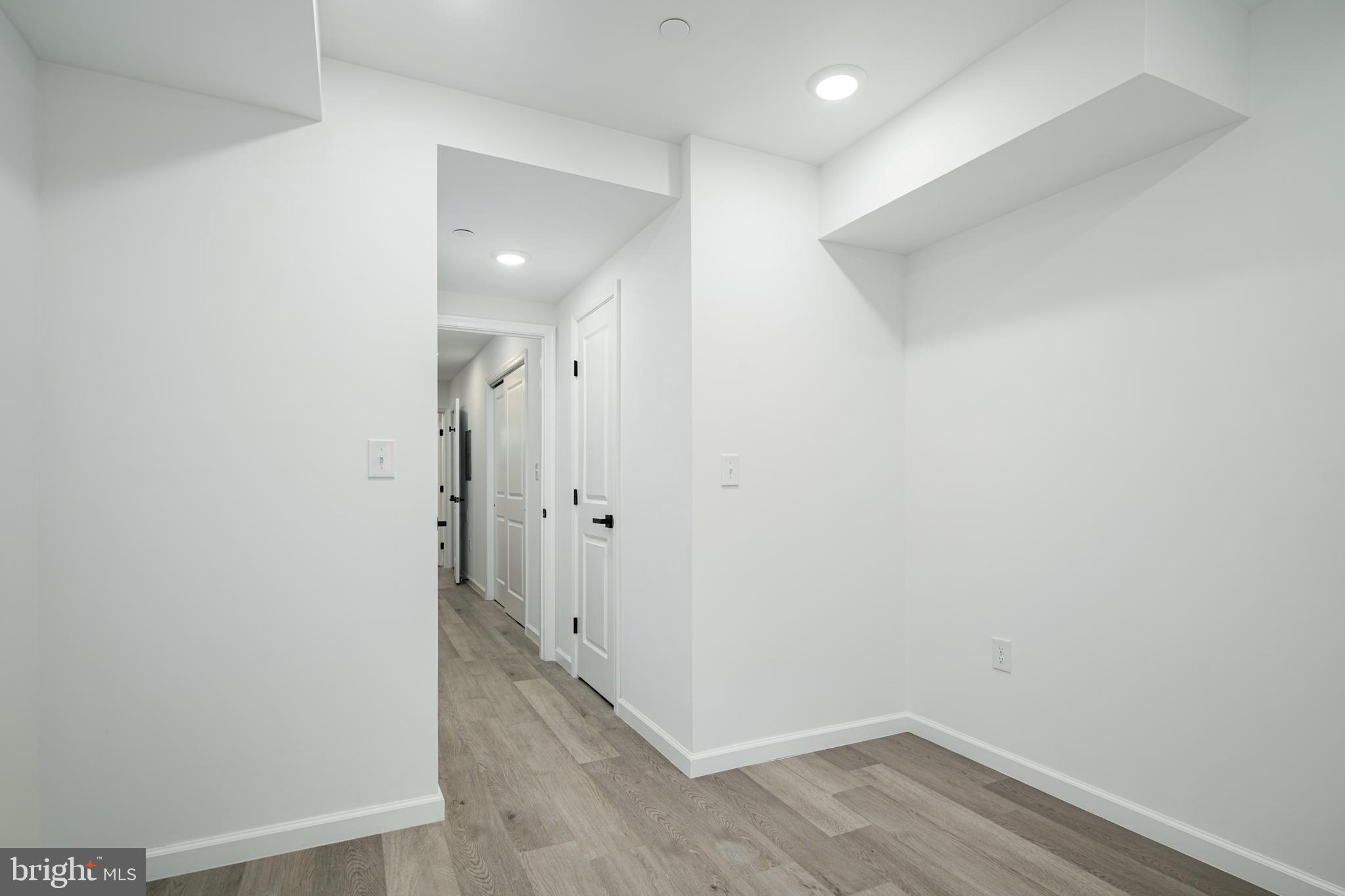 GRAYS FERRY - Residential Income