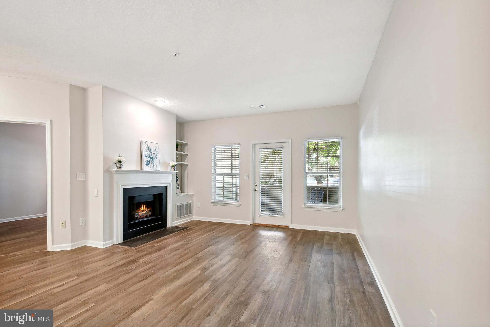 EDGEWATER AT TOWN CENTER - Residential Lease