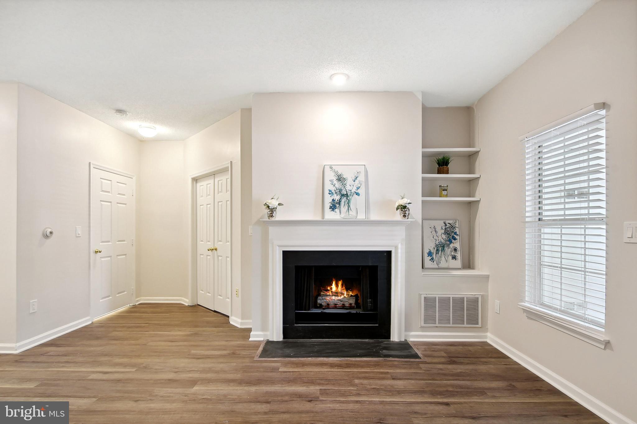 EDGEWATER AT TOWN CENTER - Residential Lease