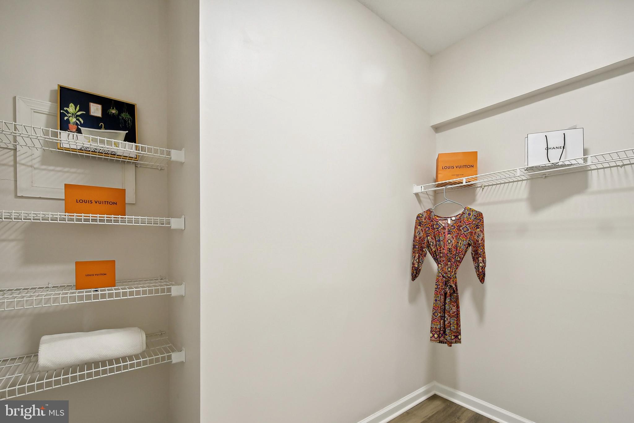 EDGEWATER AT TOWN CENTER - Residential Lease