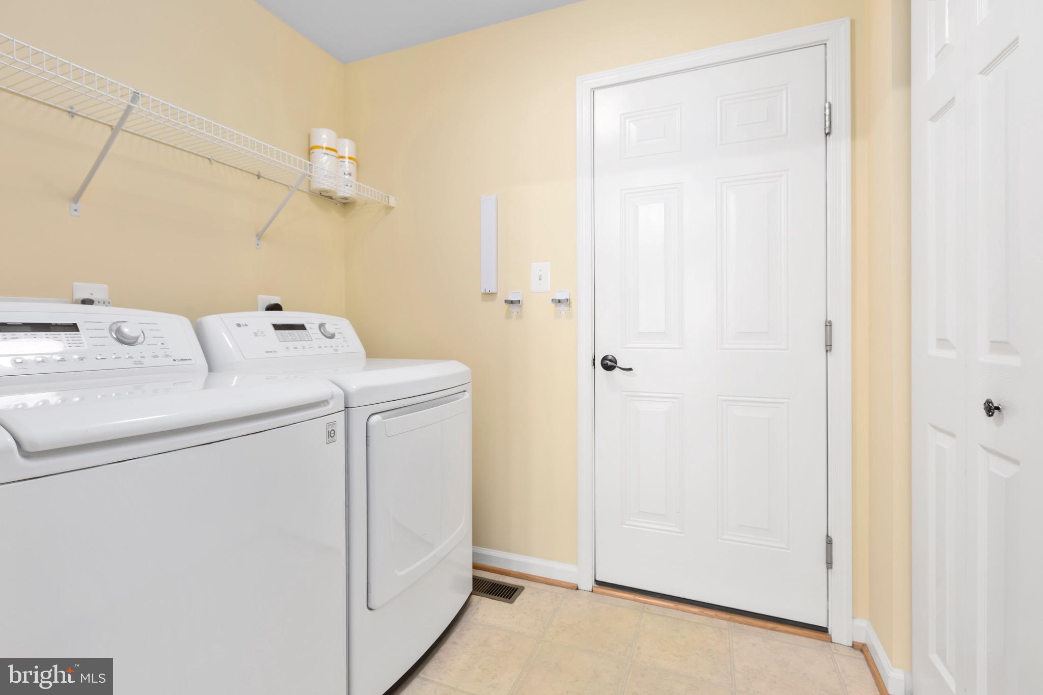 VIRGINIA HERITAGE AT LEE'S PARK - Residential