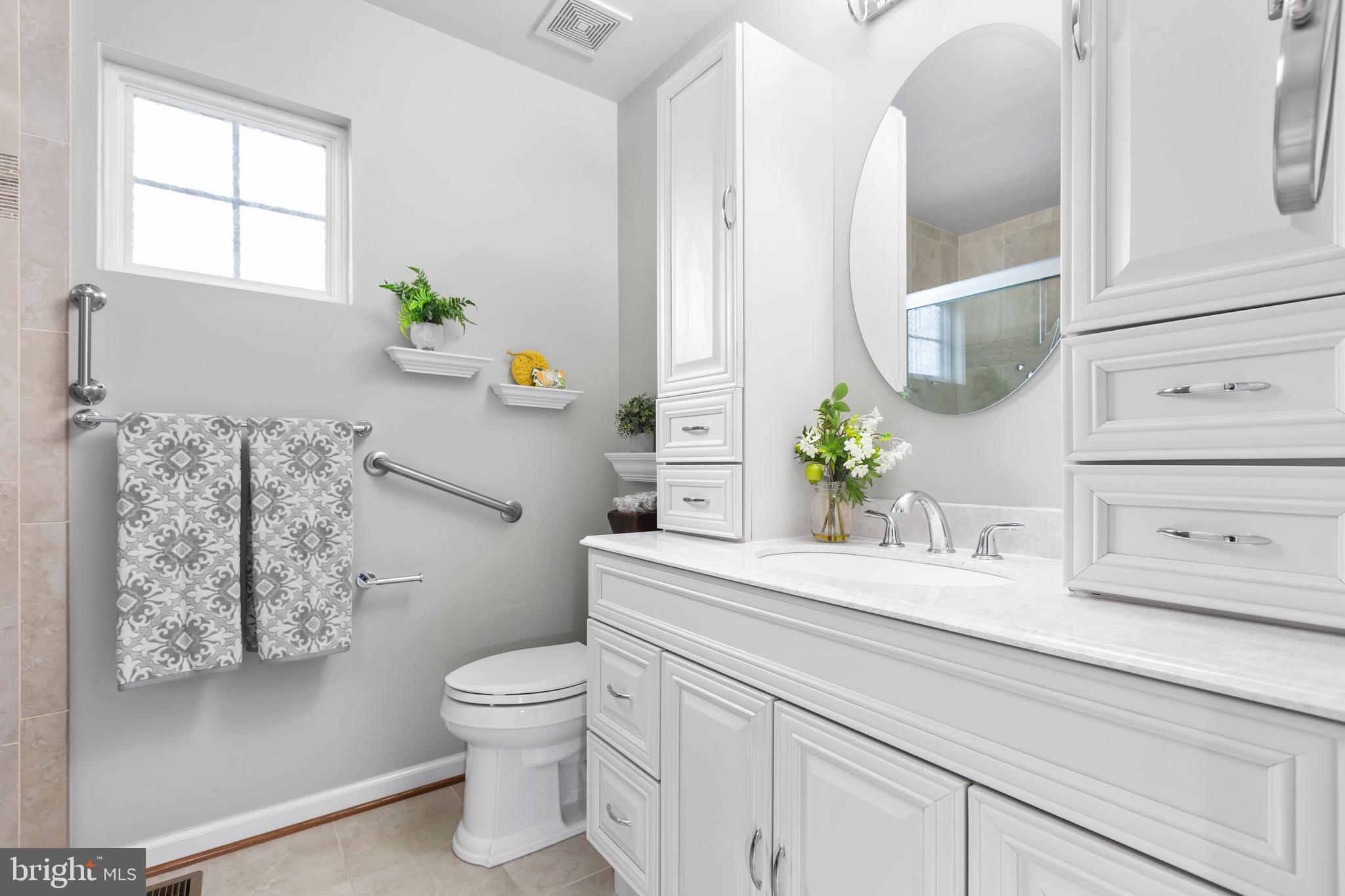 VIRGINIA HERITAGE AT LEE'S PARK - Residential