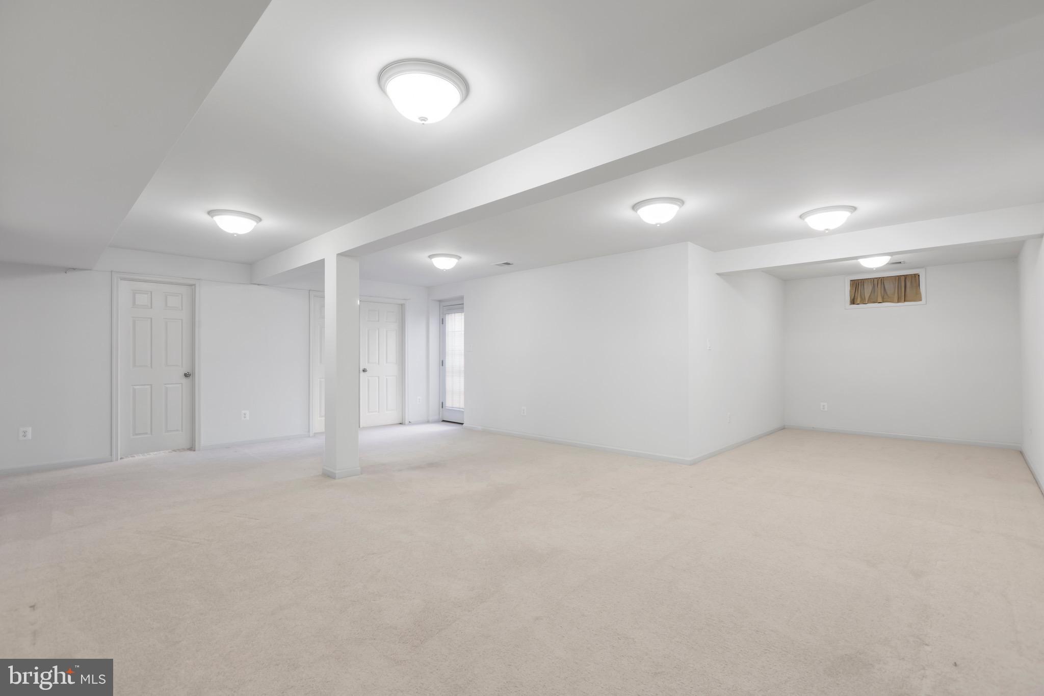 VIRGINIA HERITAGE AT LEE'S PARK - Residential