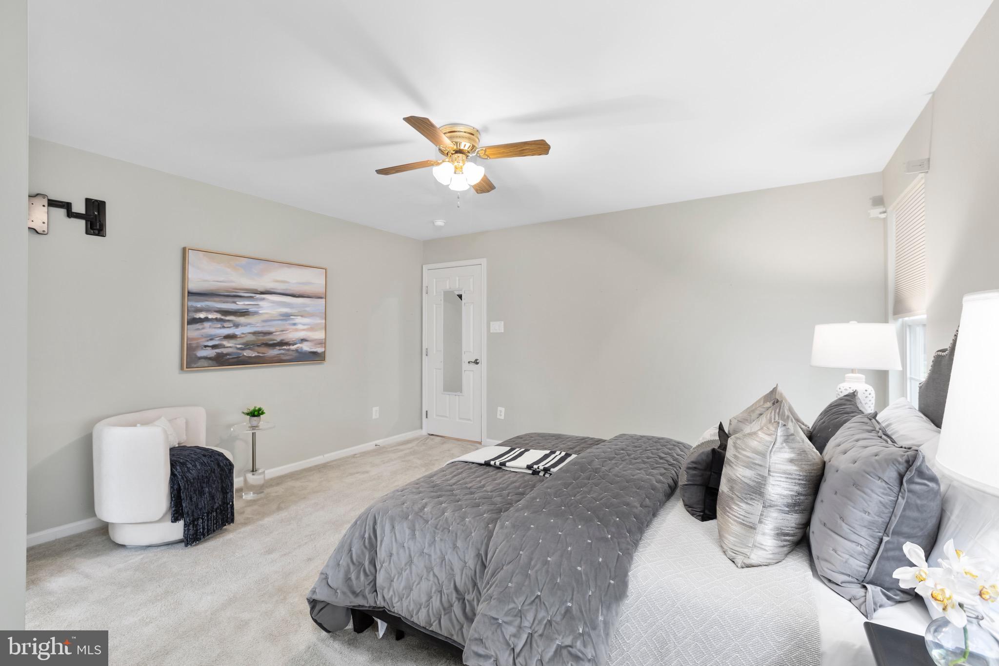 VIRGINIA HERITAGE AT LEE'S PARK - Residential