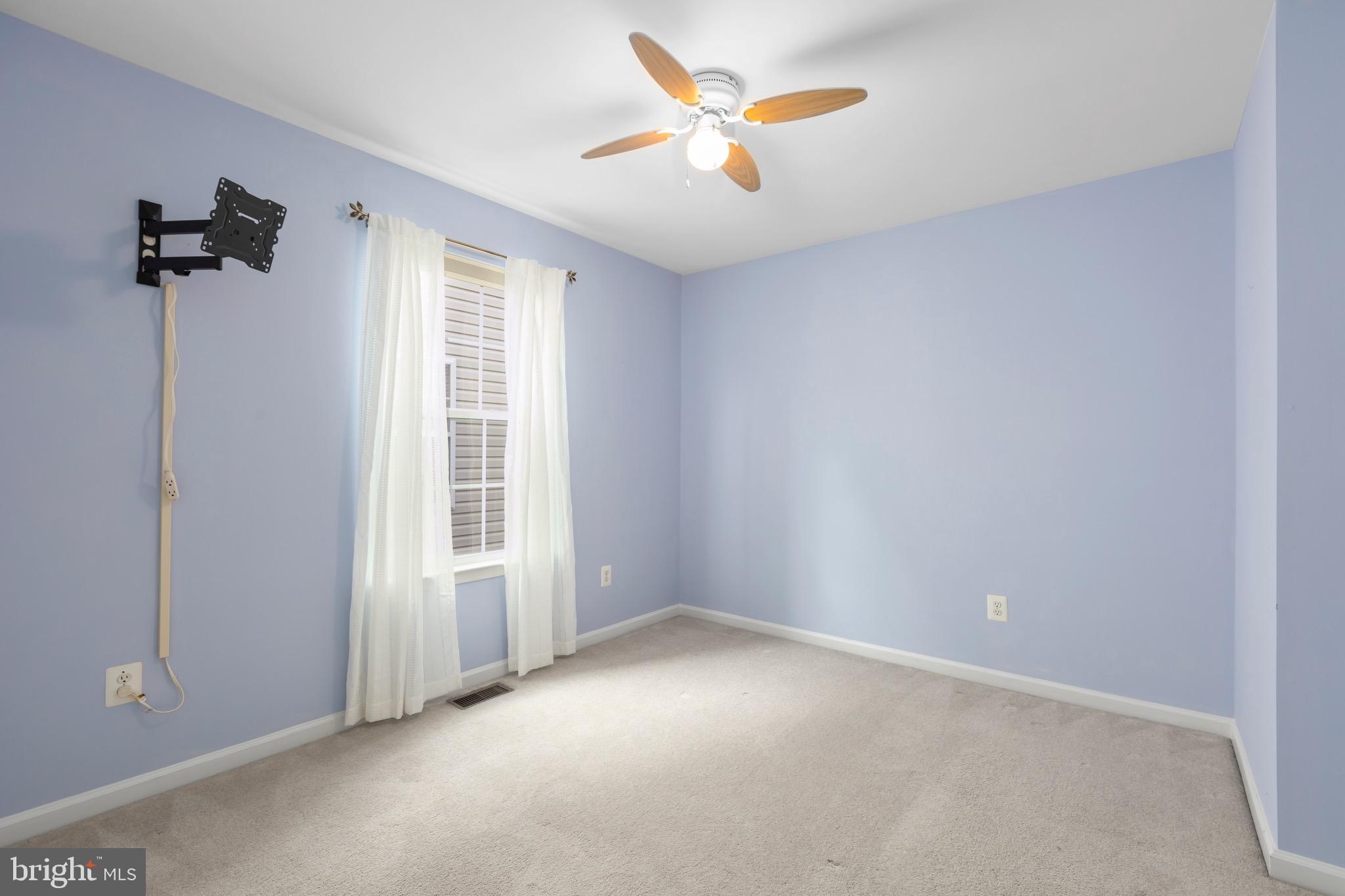 VIRGINIA HERITAGE AT LEE'S PARK - Residential