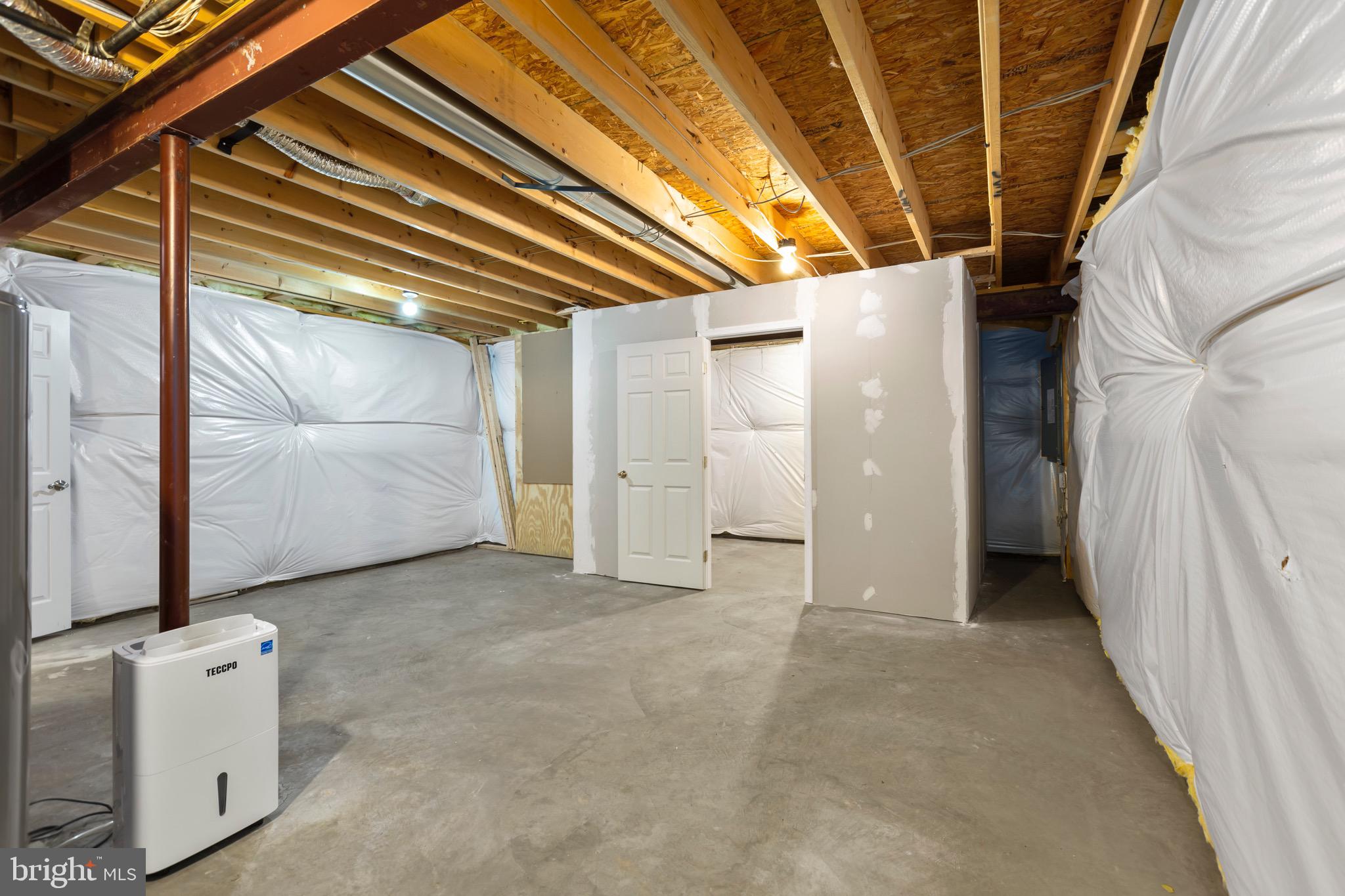 VIRGINIA HERITAGE AT LEE'S PARK - Residential