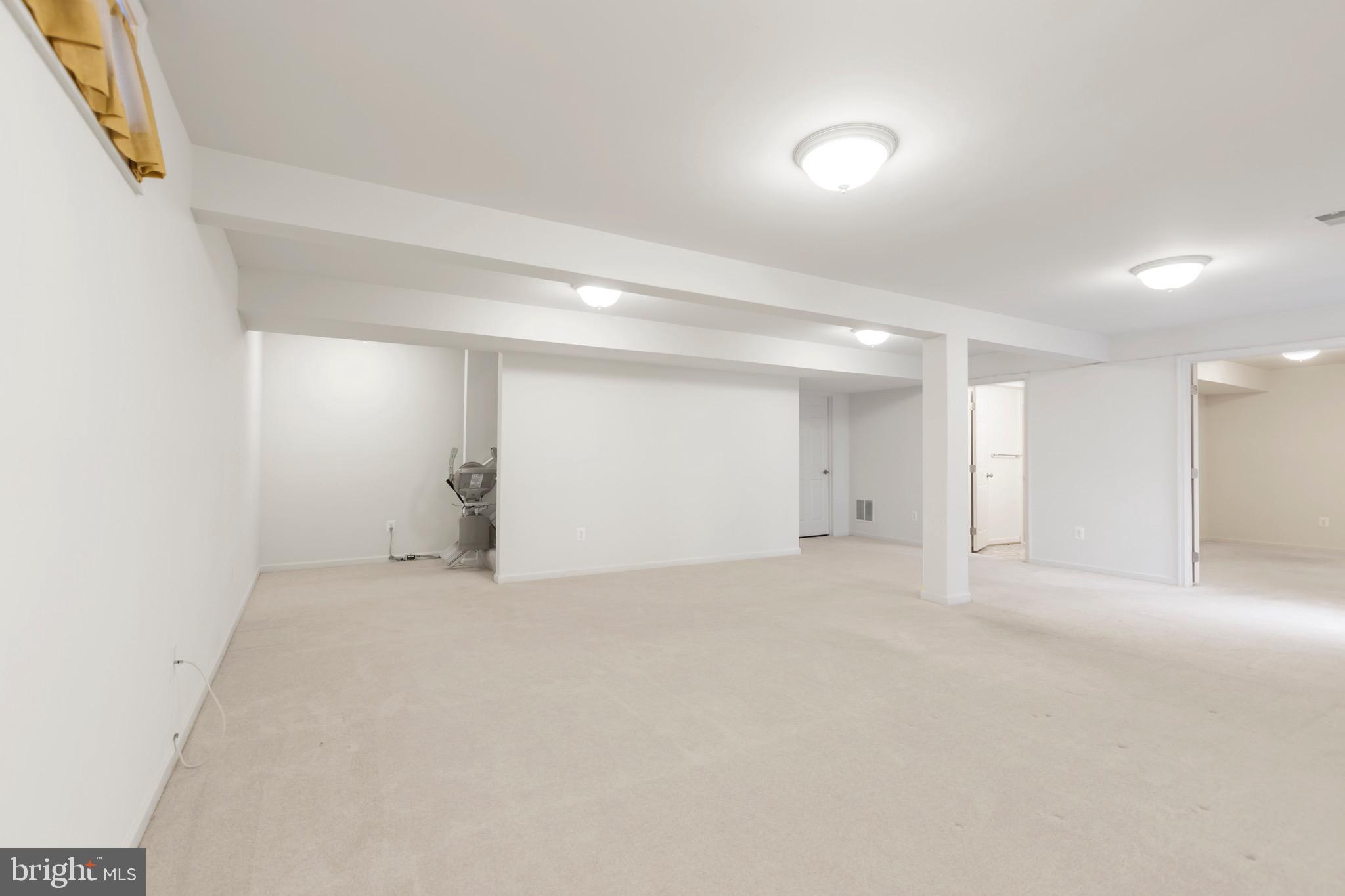 VIRGINIA HERITAGE AT LEE'S PARK - Residential