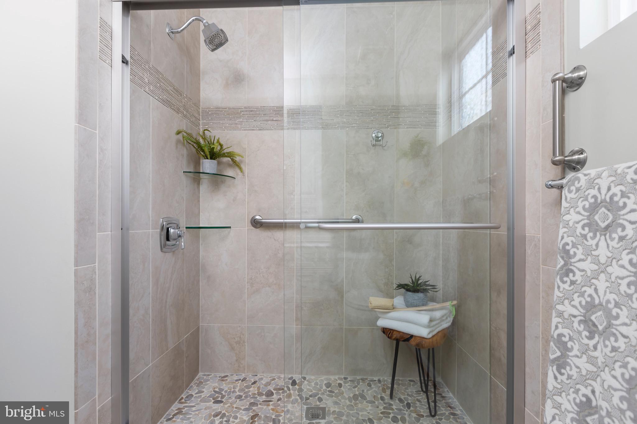 VIRGINIA HERITAGE AT LEE'S PARK - Residential