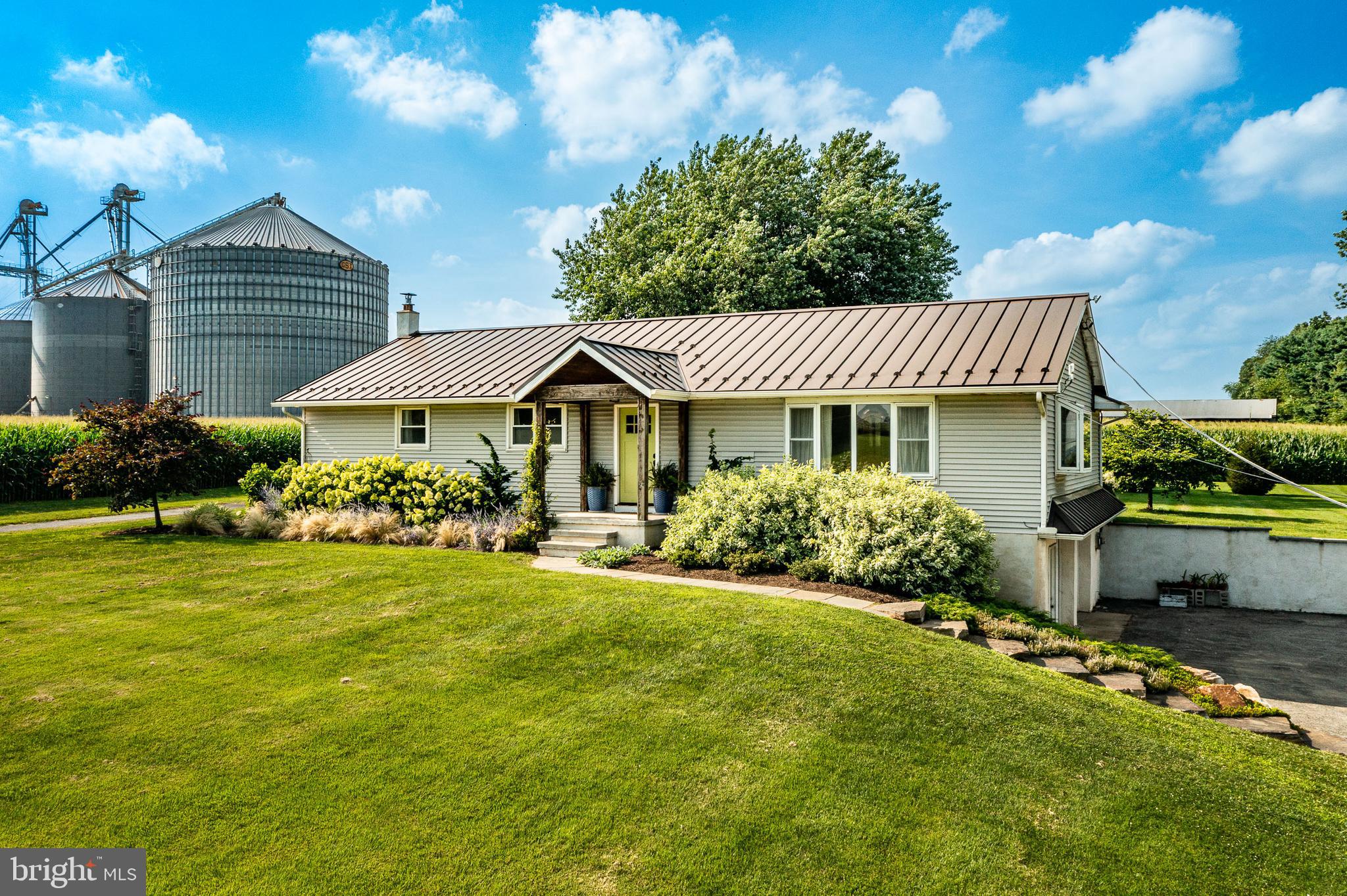 25 FREEMAN ROAD