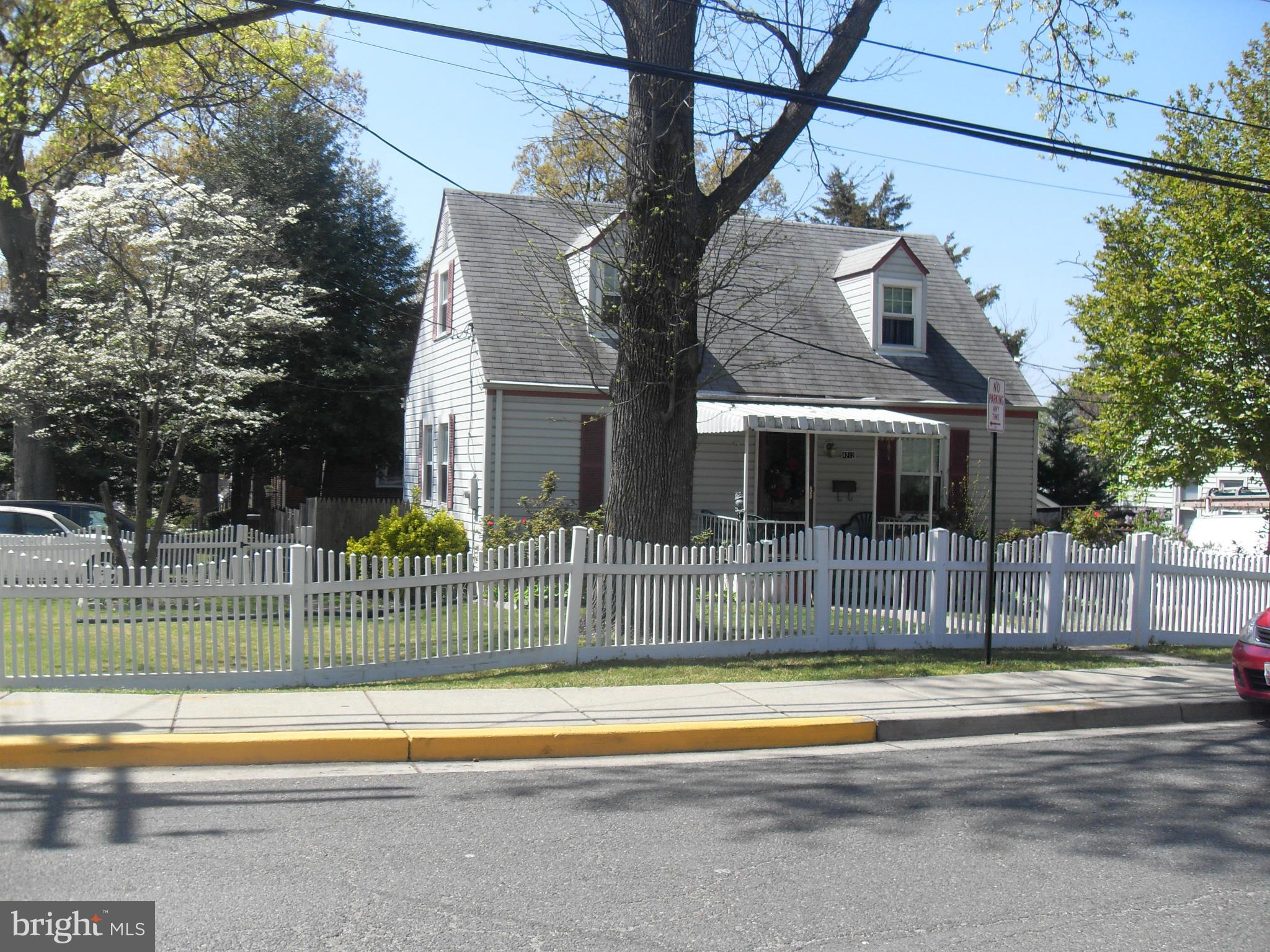 WASHINGTON SUBURBAN HOME - Residential