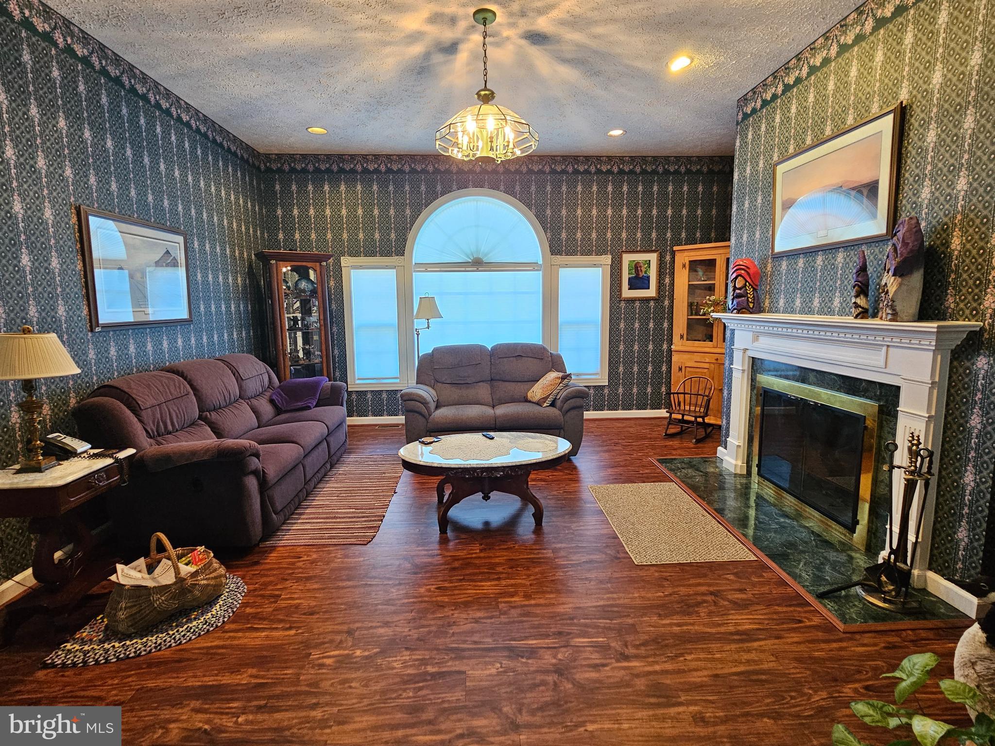 ELLIOTTSBURG - Residential