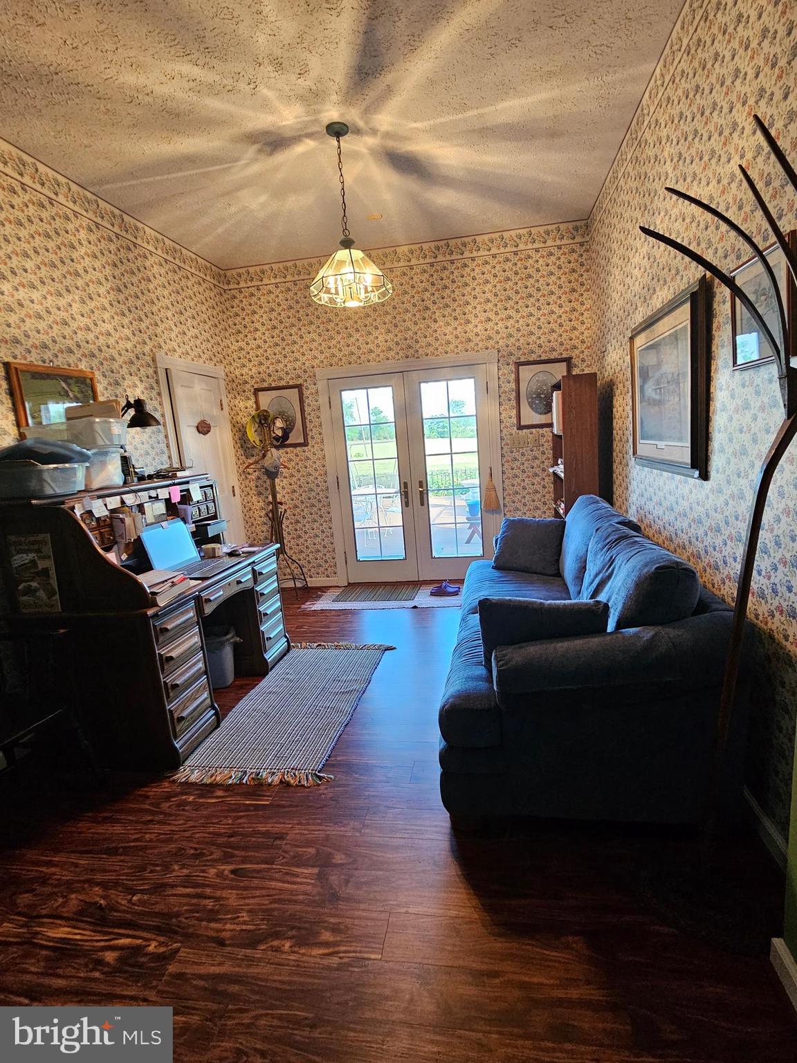 ELLIOTTSBURG - Residential