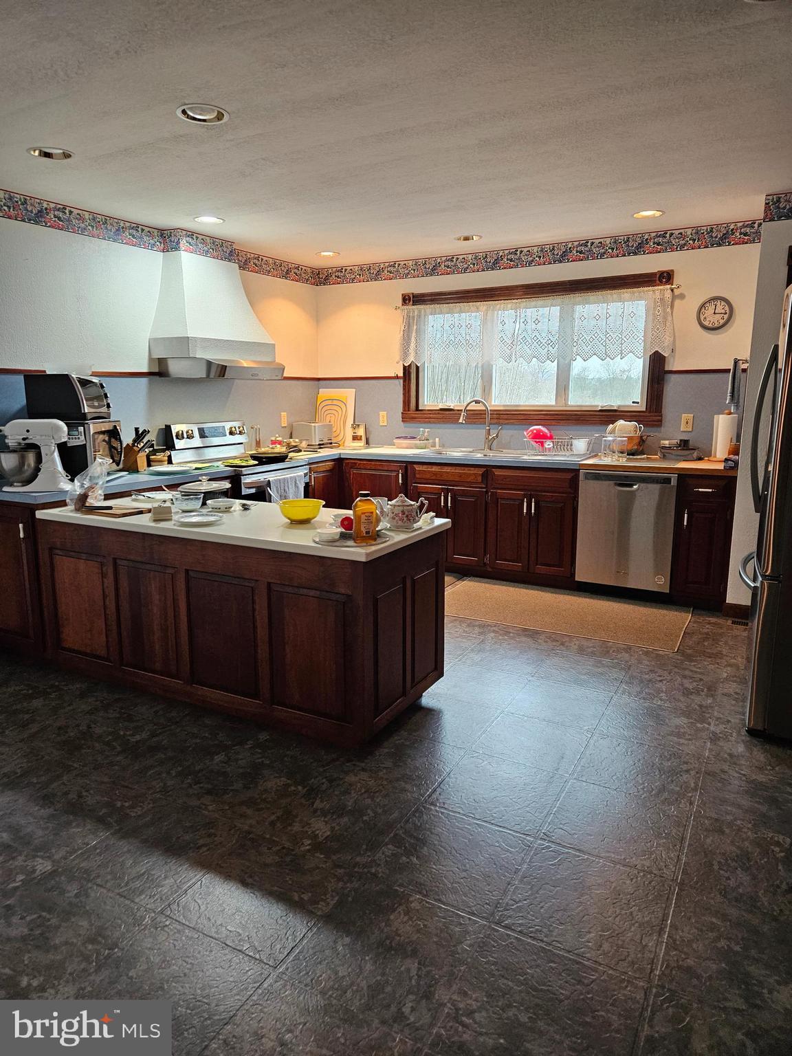 ELLIOTTSBURG - Residential