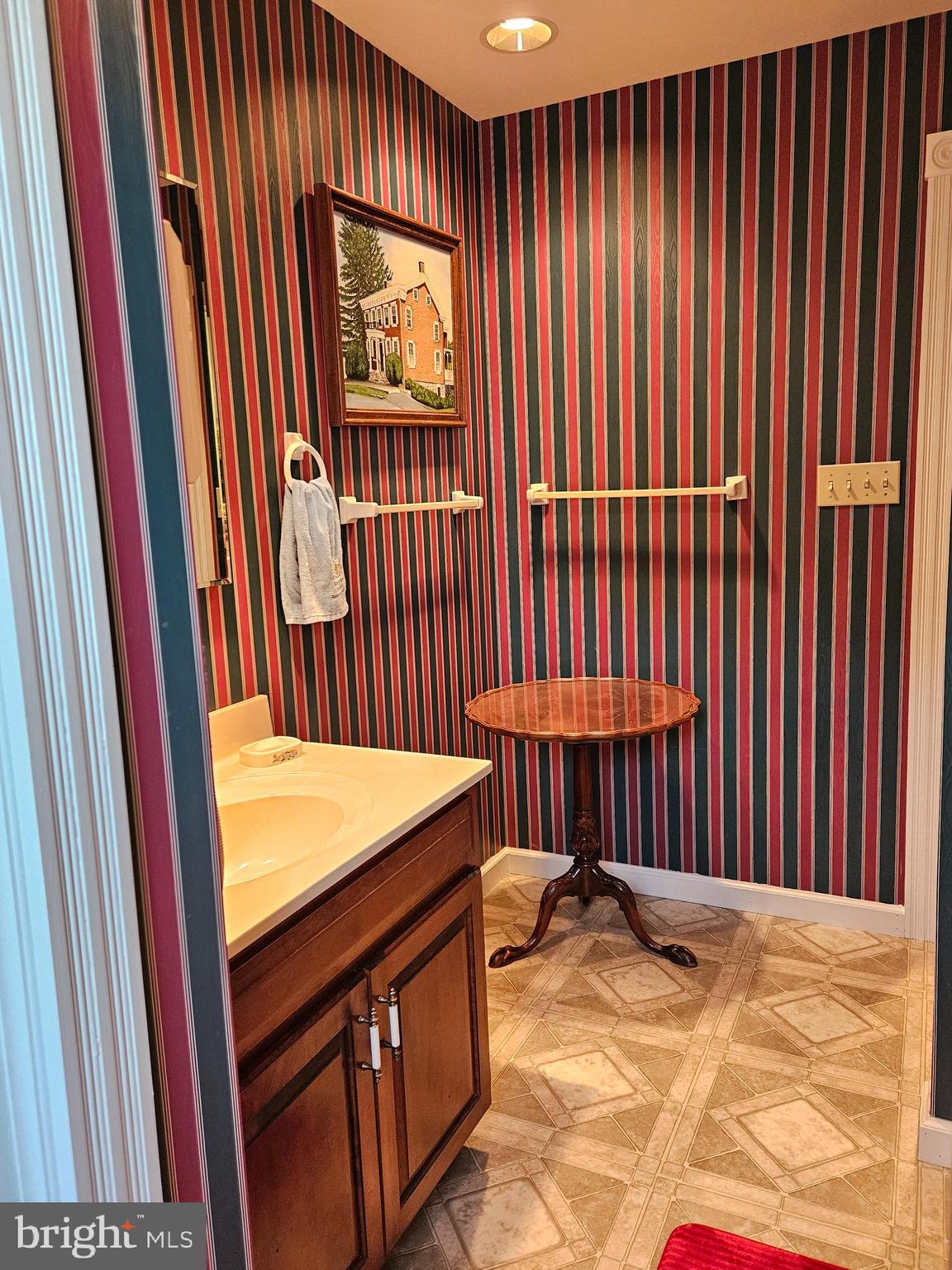 ELLIOTTSBURG - Residential