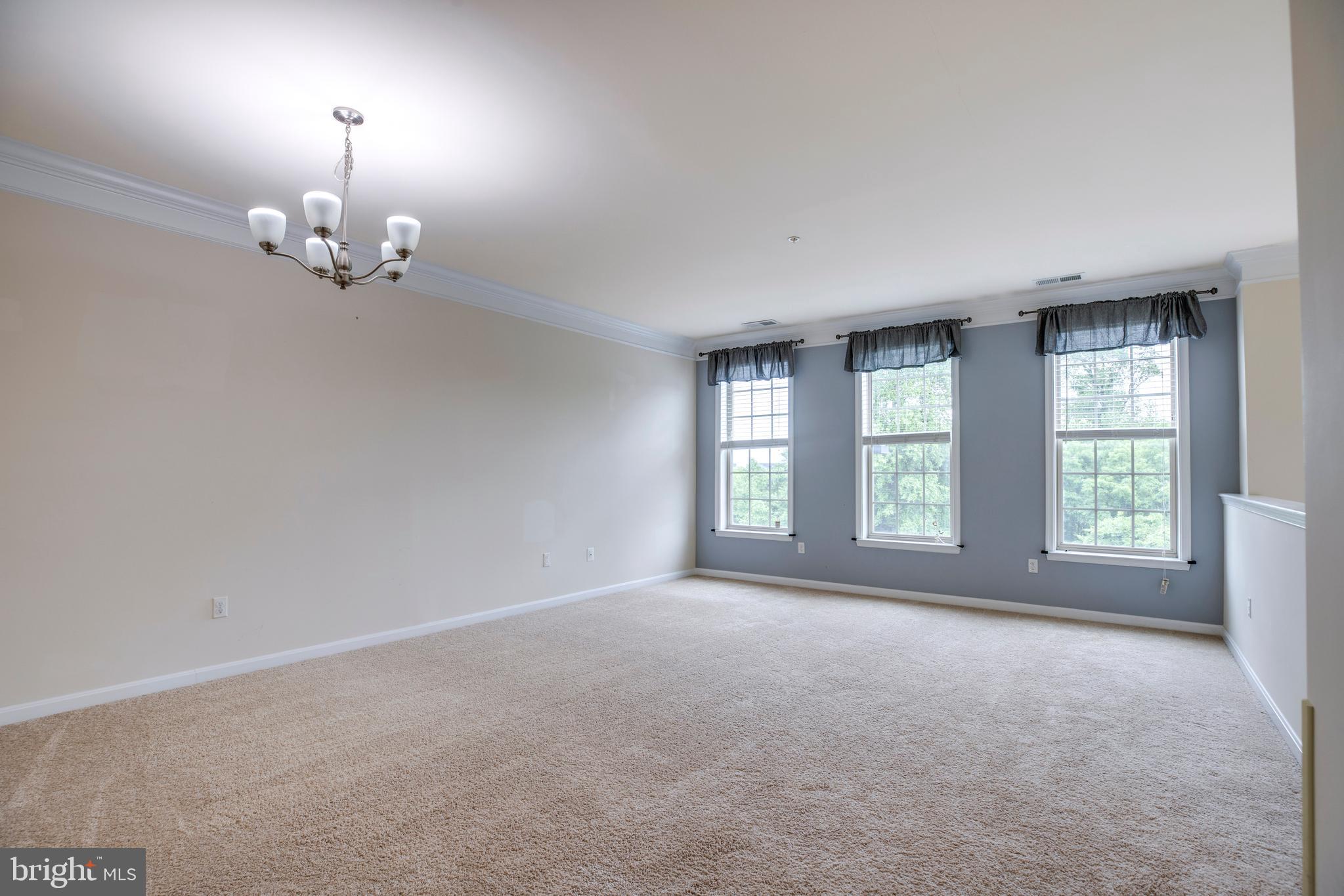 2527 CAMPUS WAY N 69