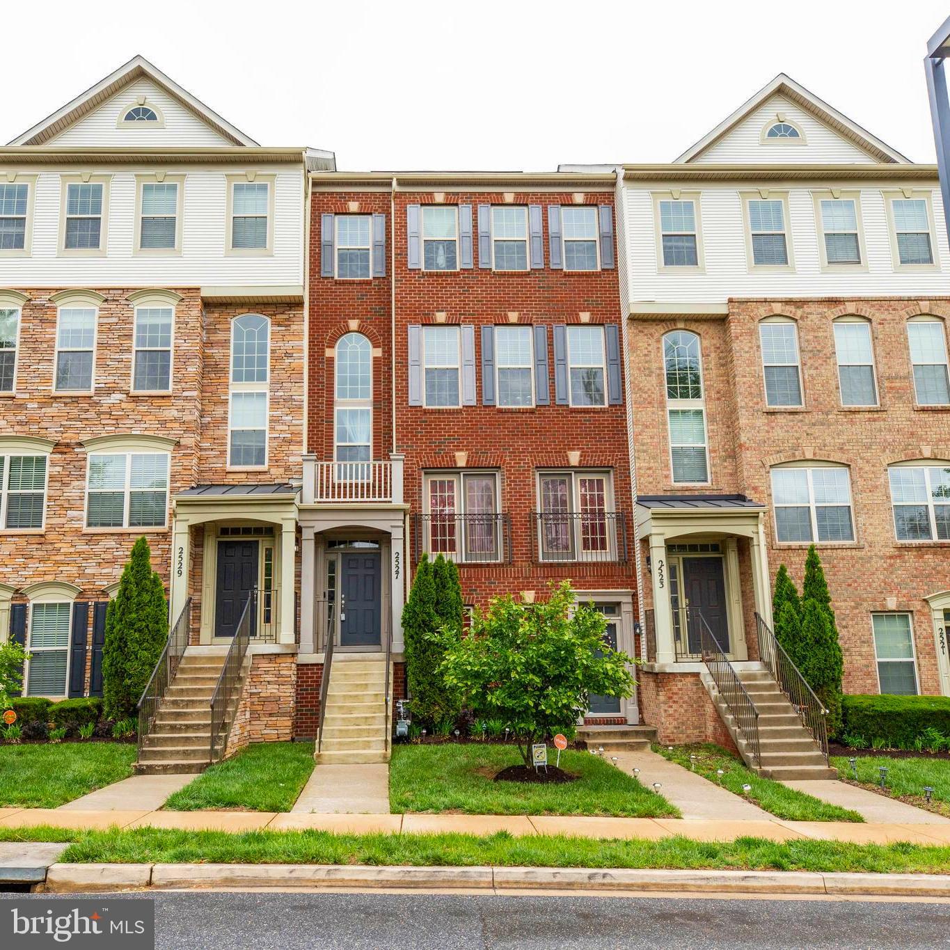 2527 CAMPUS WAY N 69