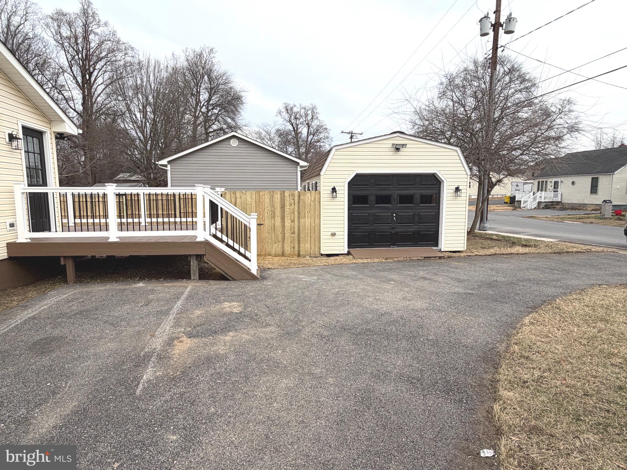 RIVERA BEACH - Residential