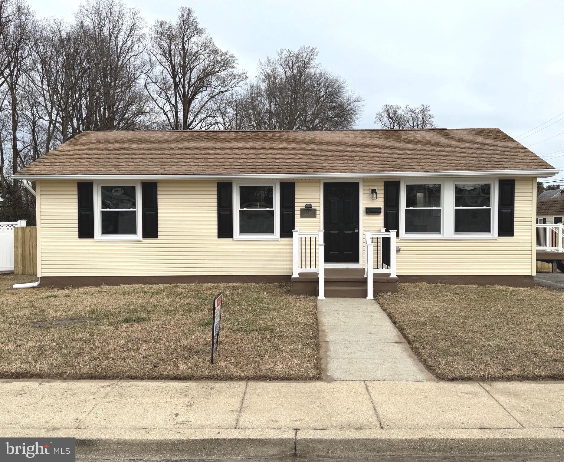 RIVERA BEACH - Residential