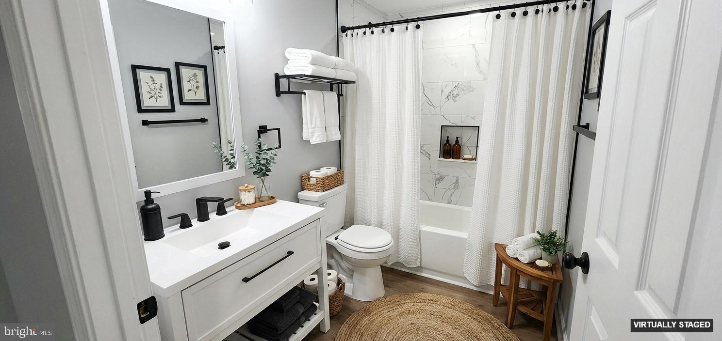 RIVERA BEACH - Residential