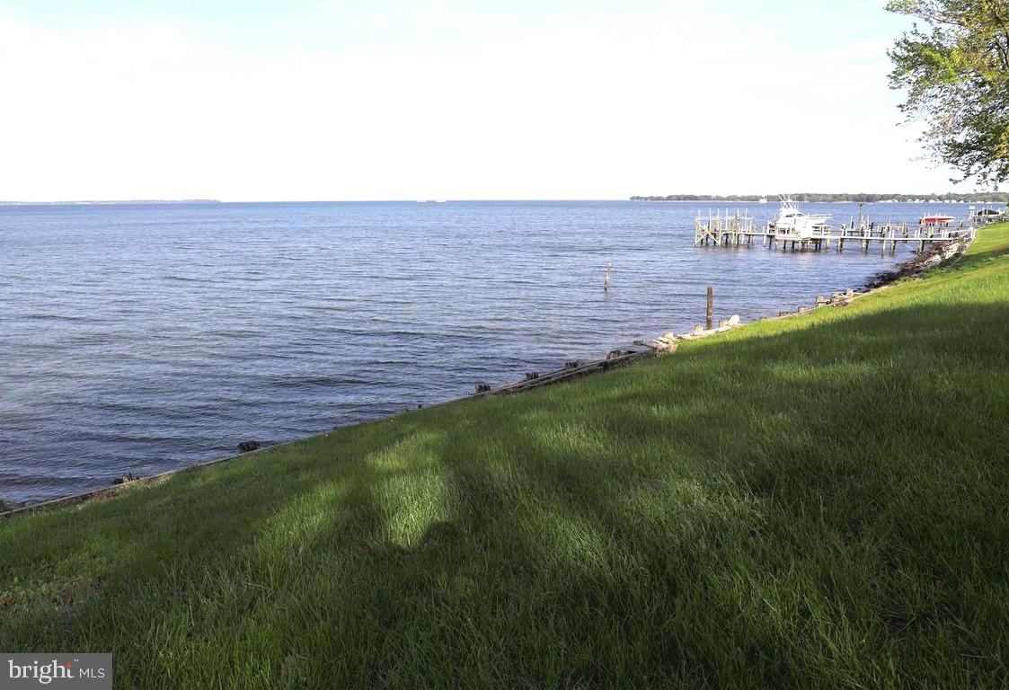 RIVERA BEACH - Residential