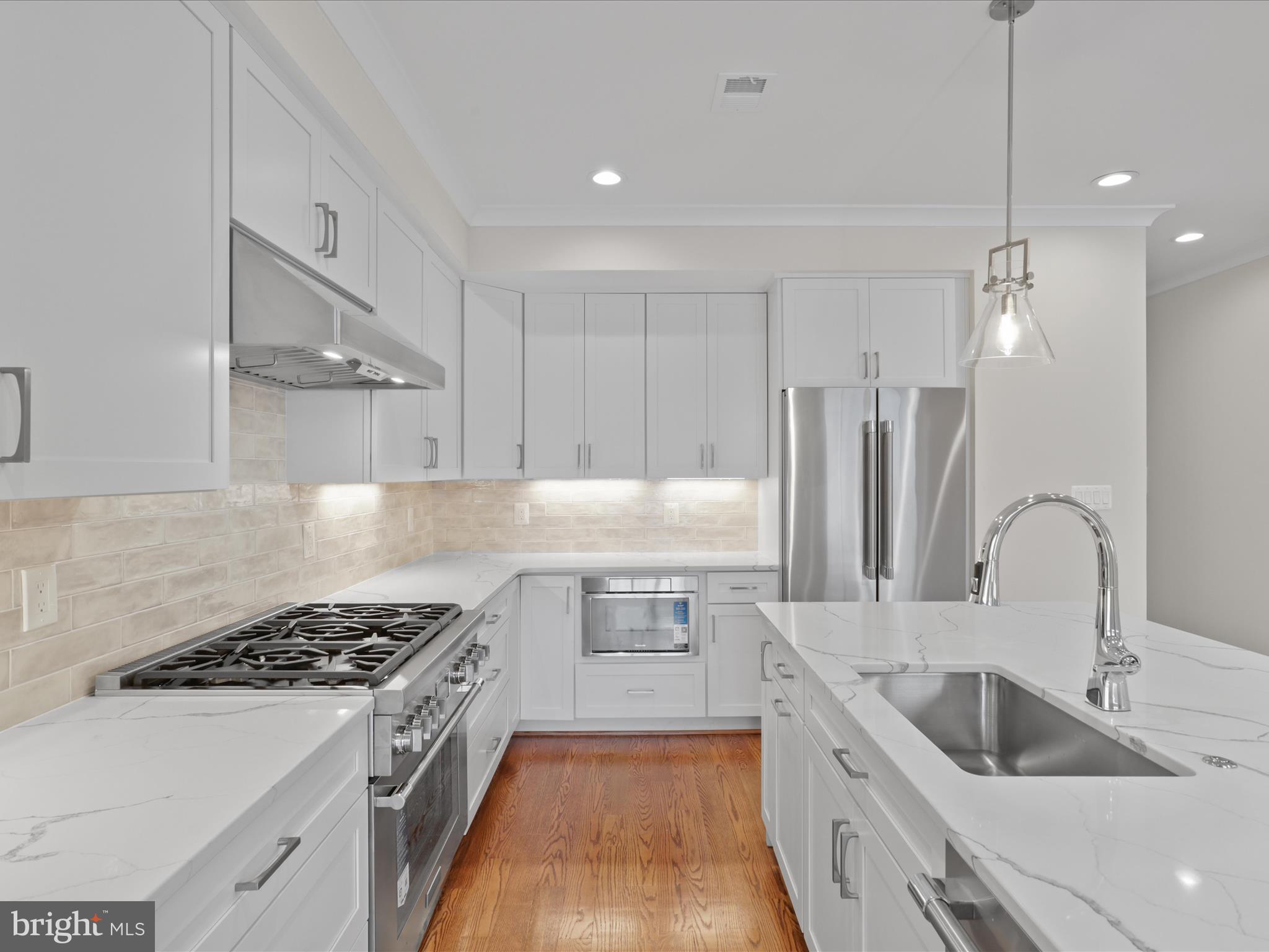 NORTH HIGHLAND - Residential