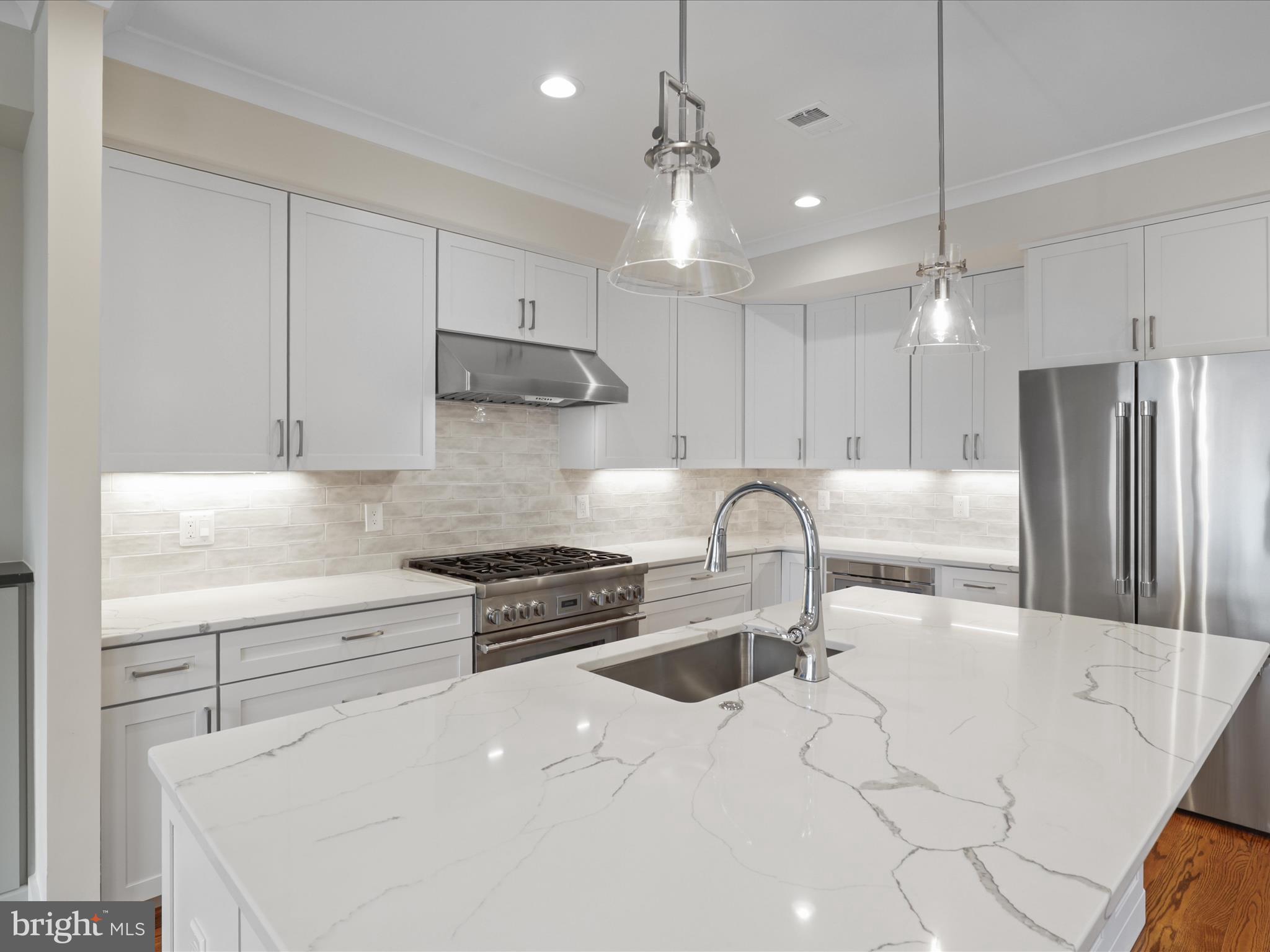 NORTH HIGHLAND - Residential