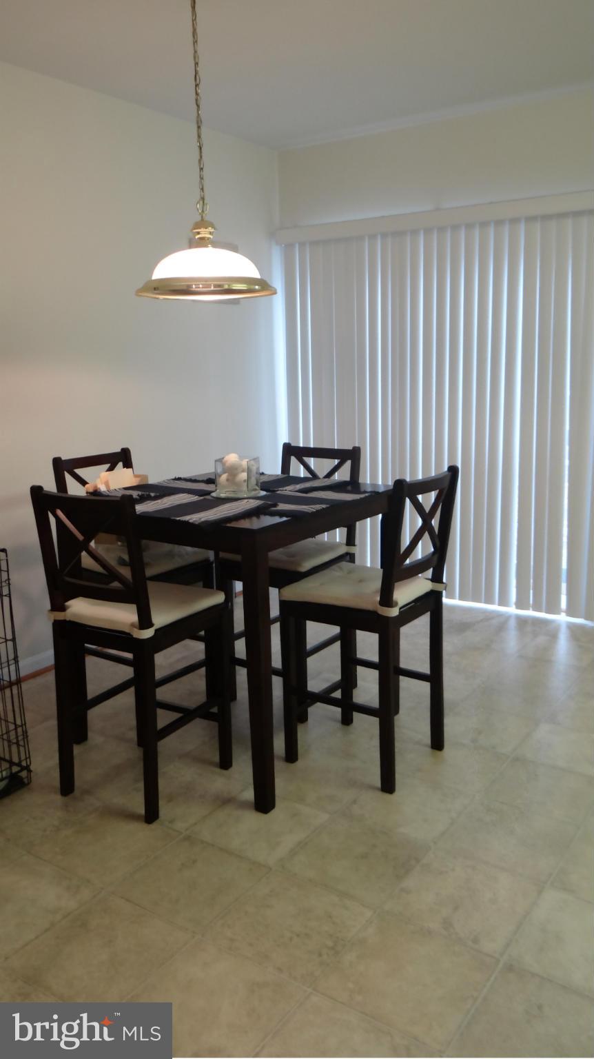 AZALEA WOODS - Residential Lease