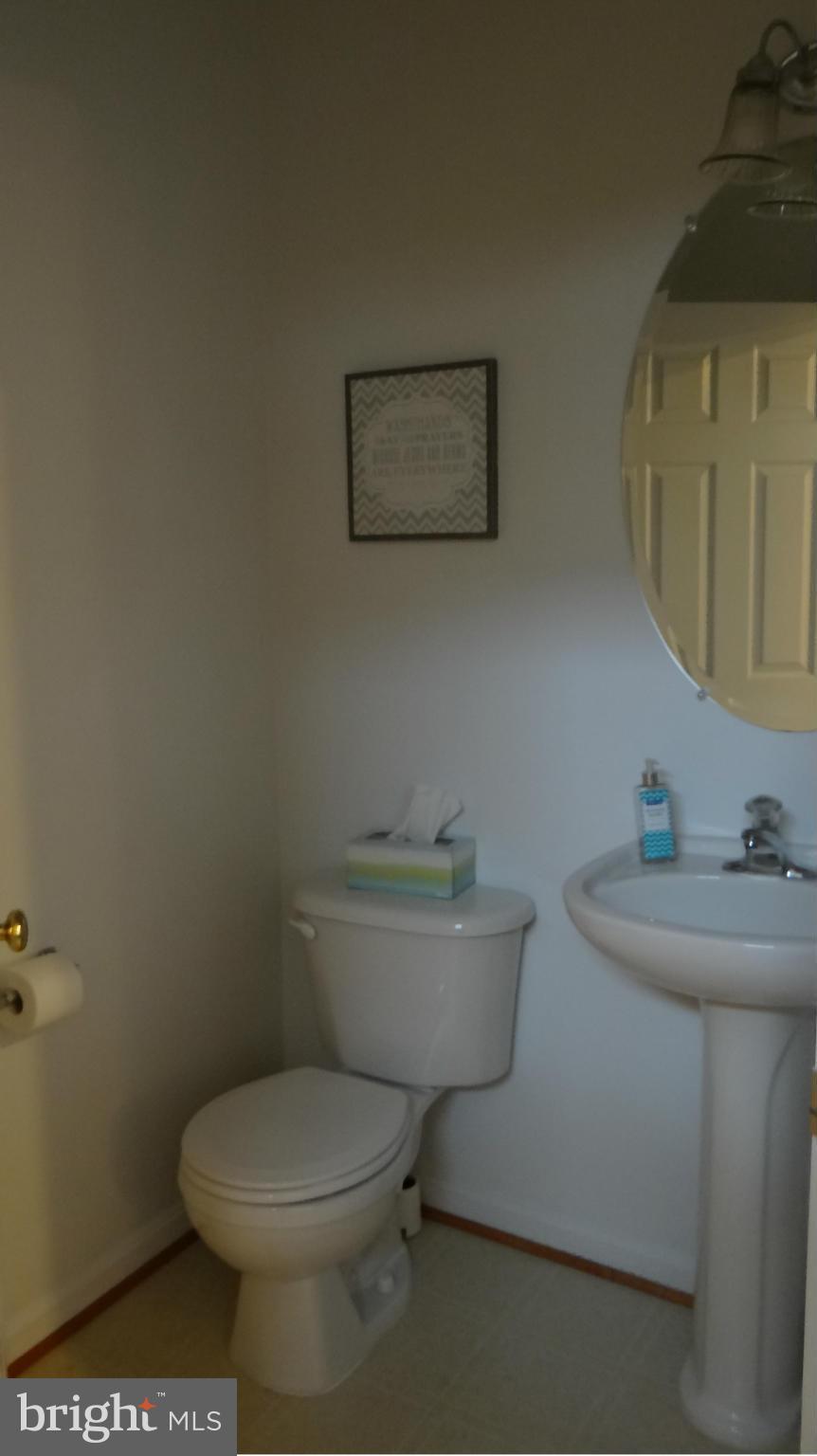 AZALEA WOODS - Residential Lease