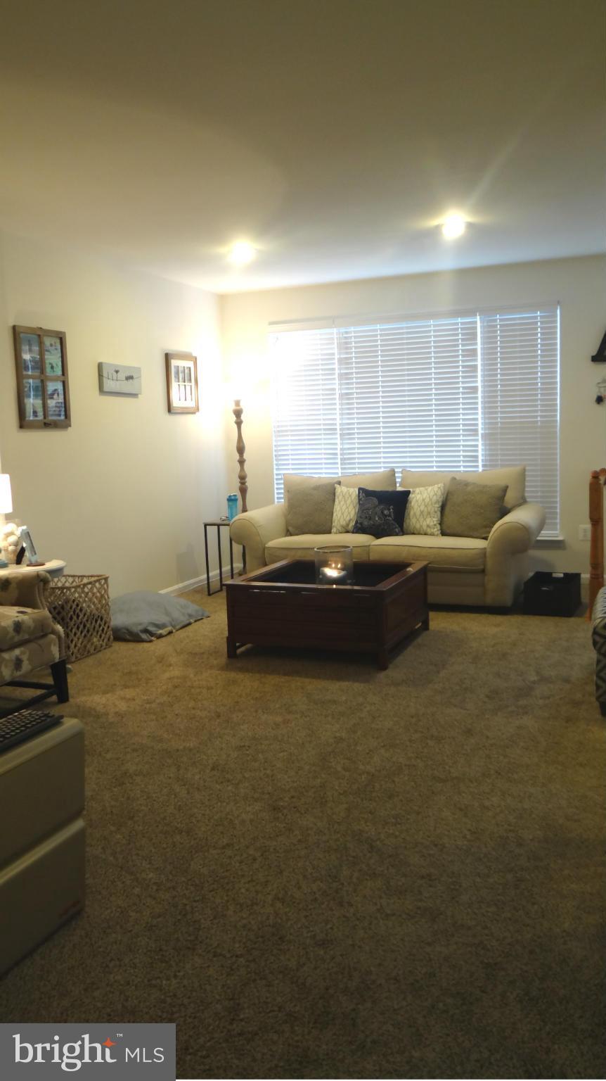 AZALEA WOODS - Residential Lease